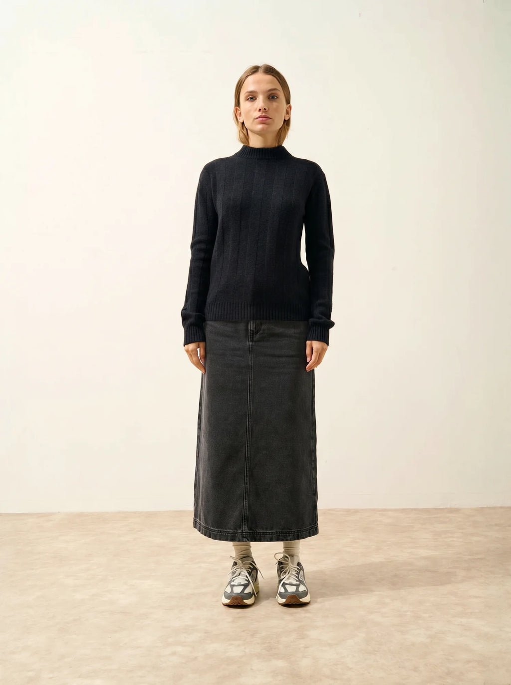 CALINDRA Pull Col Rond 4 Fils Noir