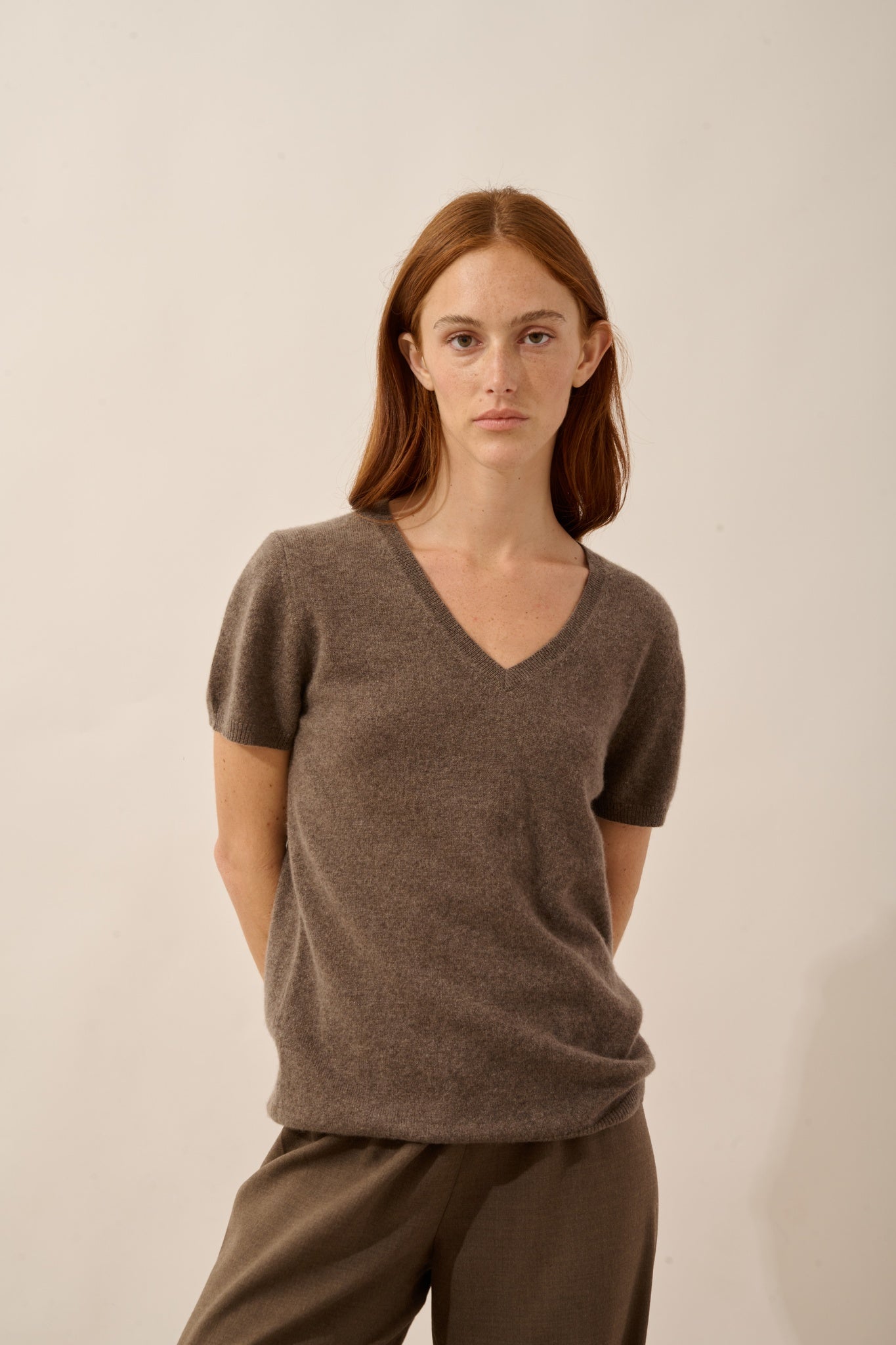 GLAMIS t-shirt v-neck taupe mottled