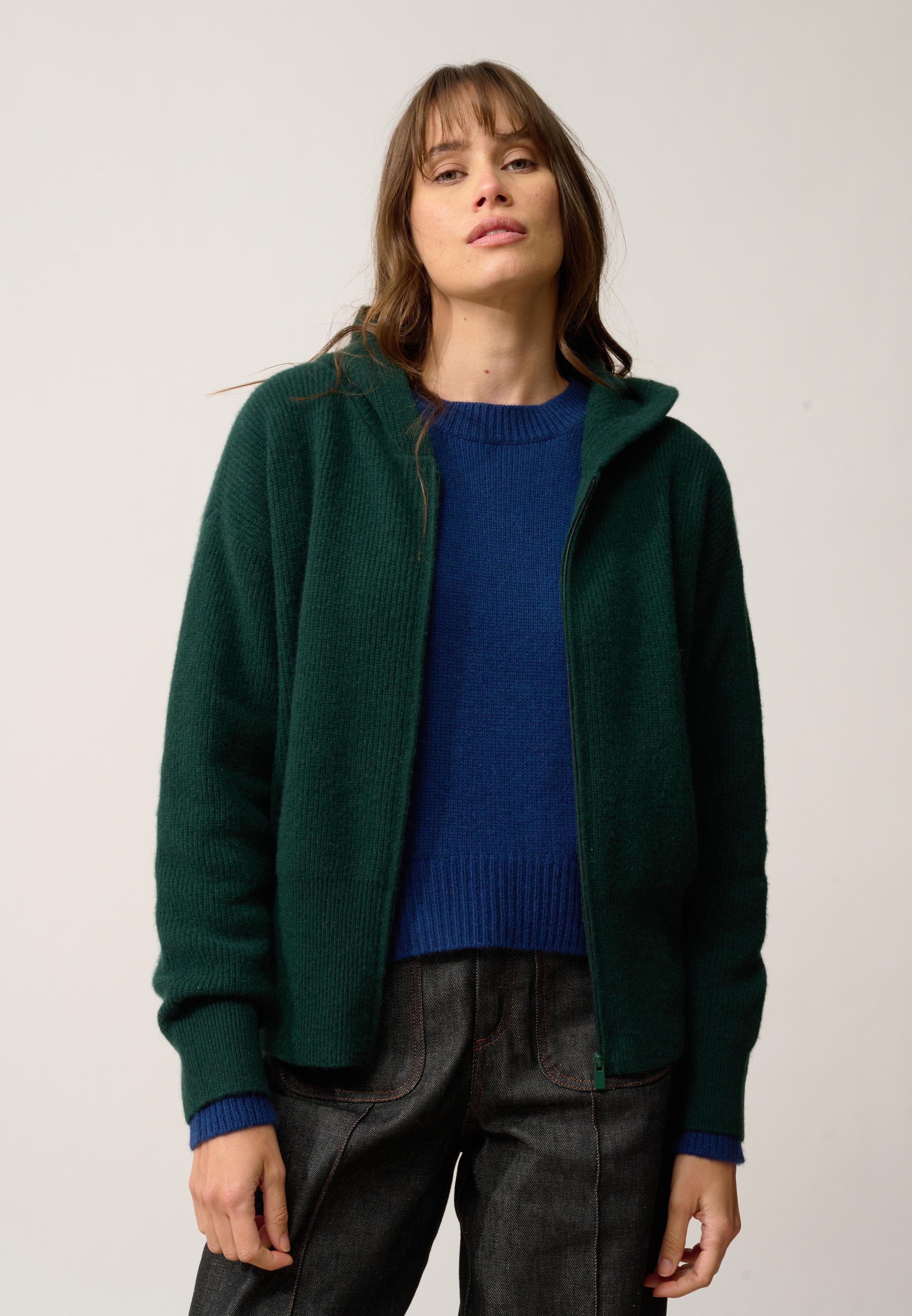 HELGA gilet col zippé capuche cyprès