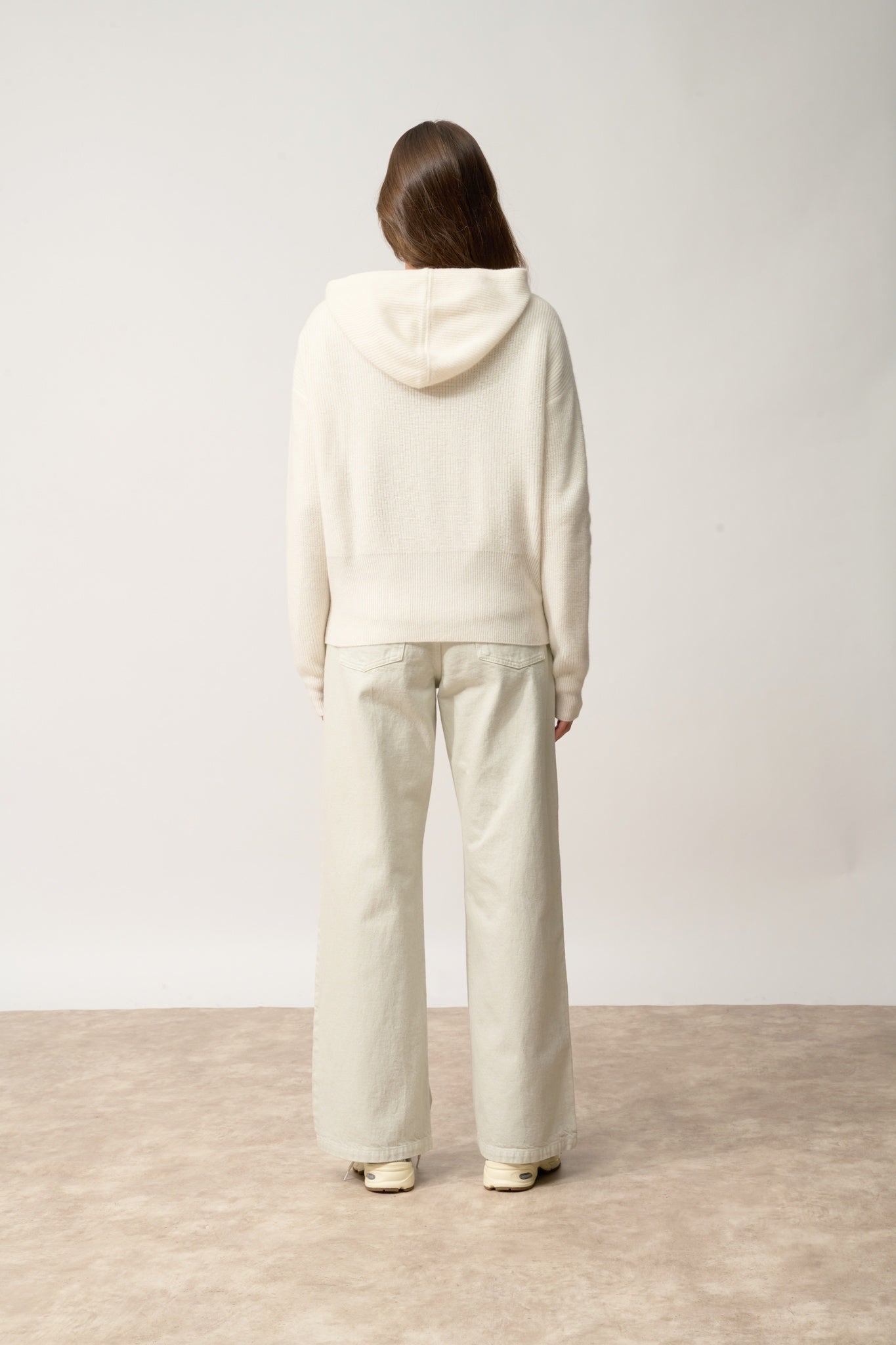 HELGA vest with zipped collar and ivory hood