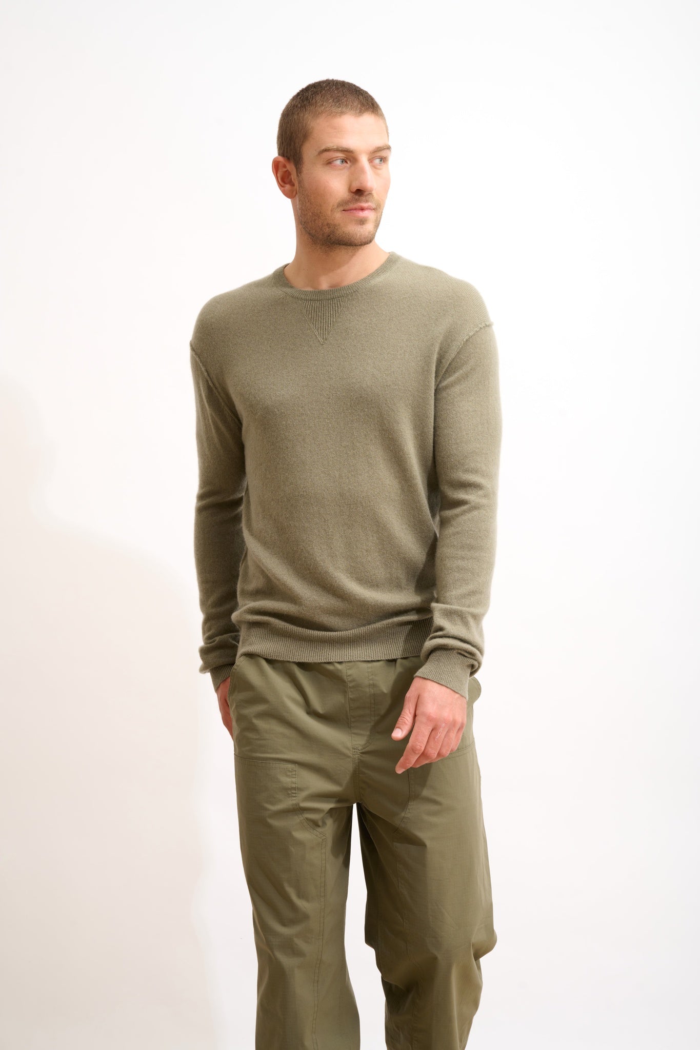 HOWARD pull col rond army