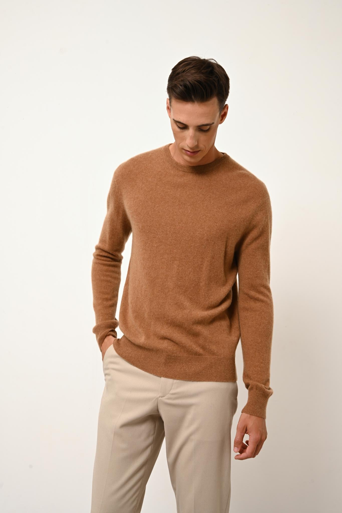 HOWARD pull col rond noisette