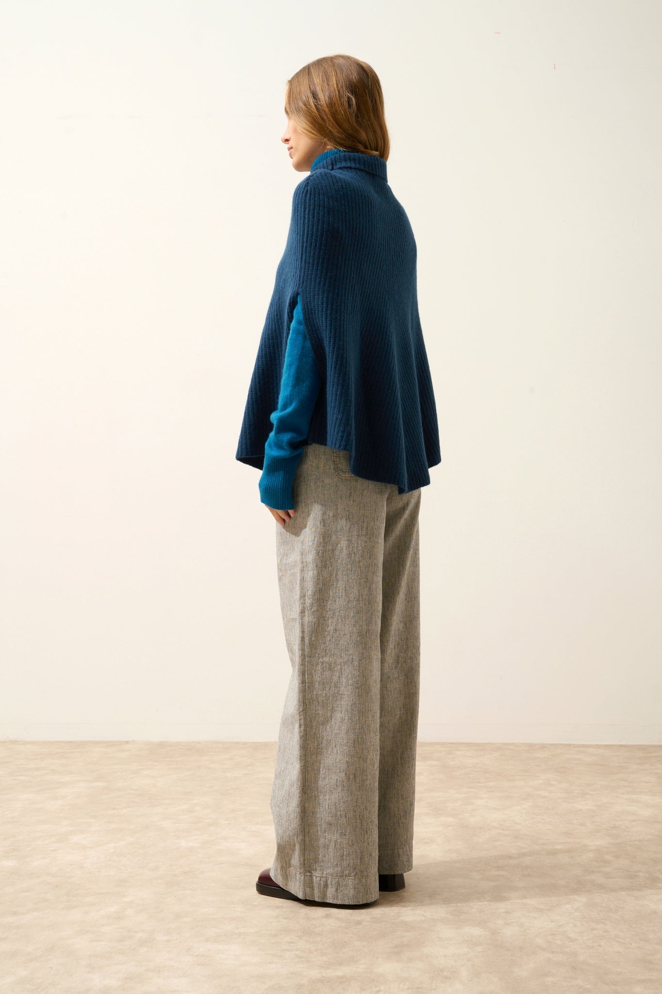 HUARAZ cape col montant bleu pétrole