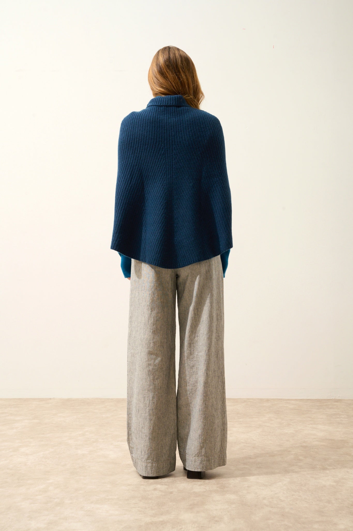 HUARAZ cape col montant bleu pétrole