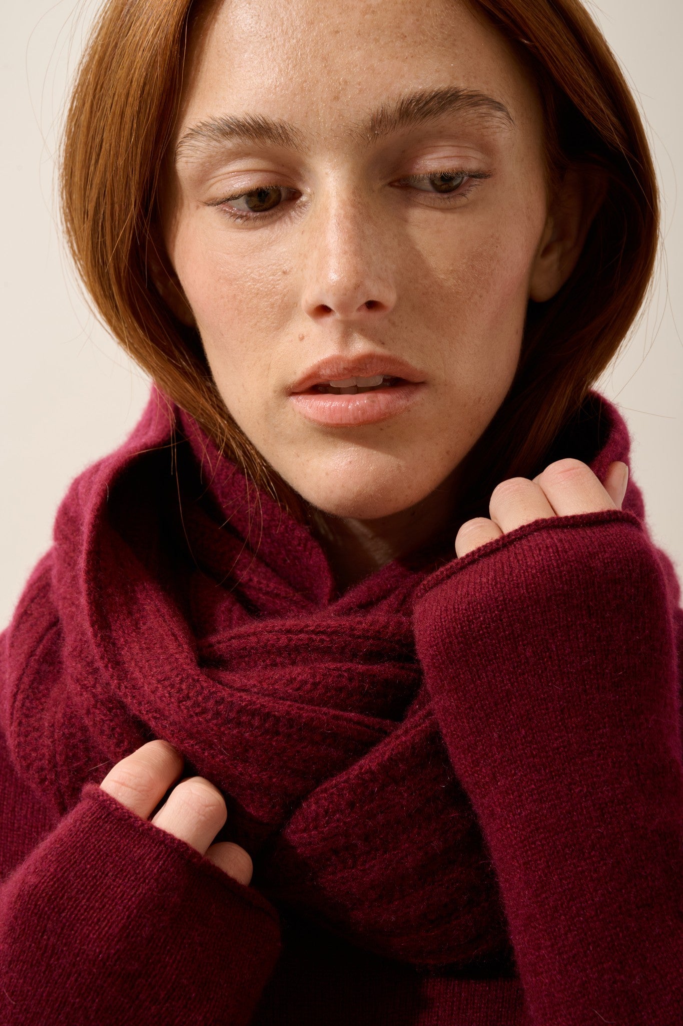 hutton tour de cou 4 fils bordeaux 100% cachemire