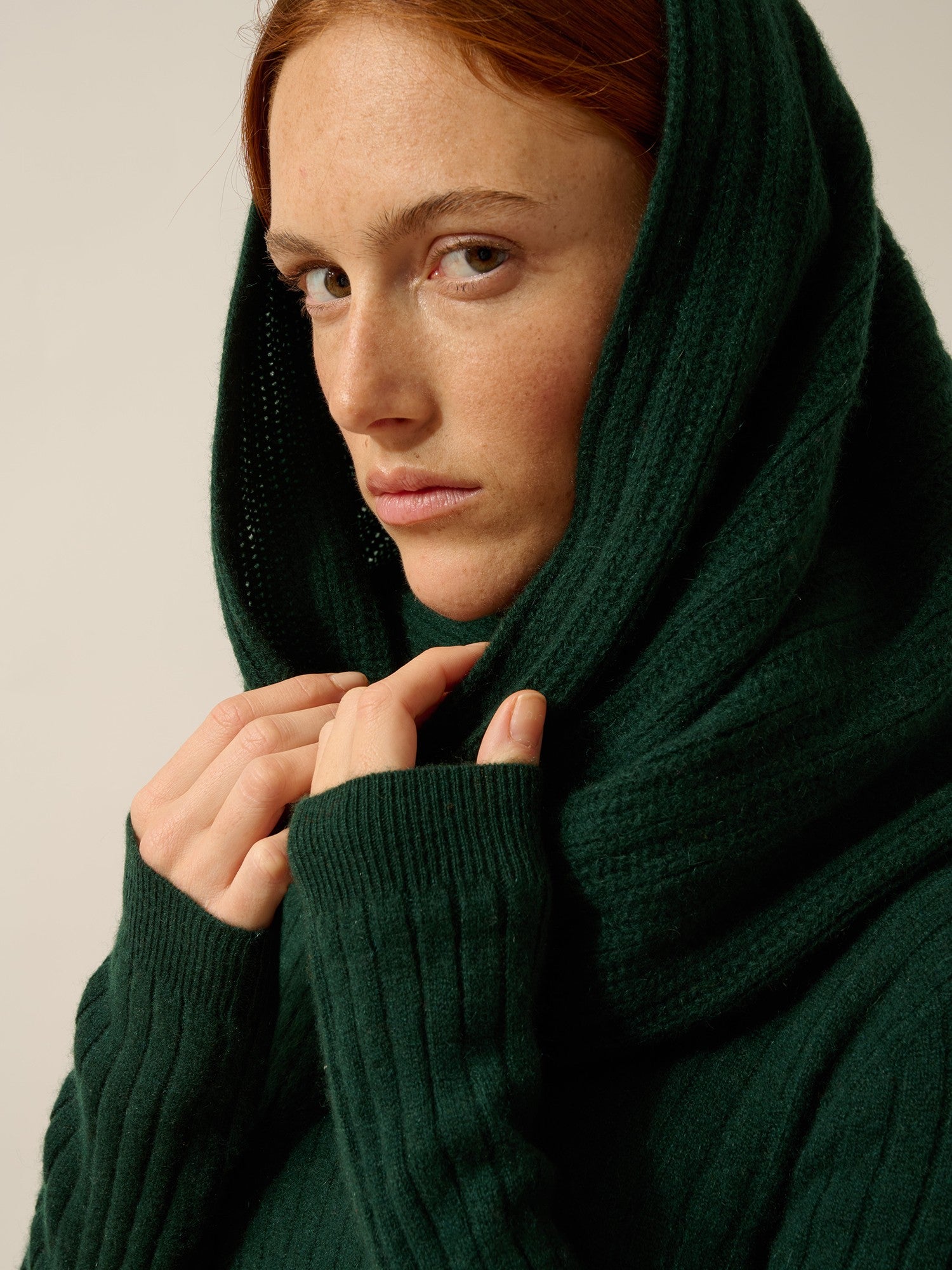 hutton tour de cou 4 fils cyprès