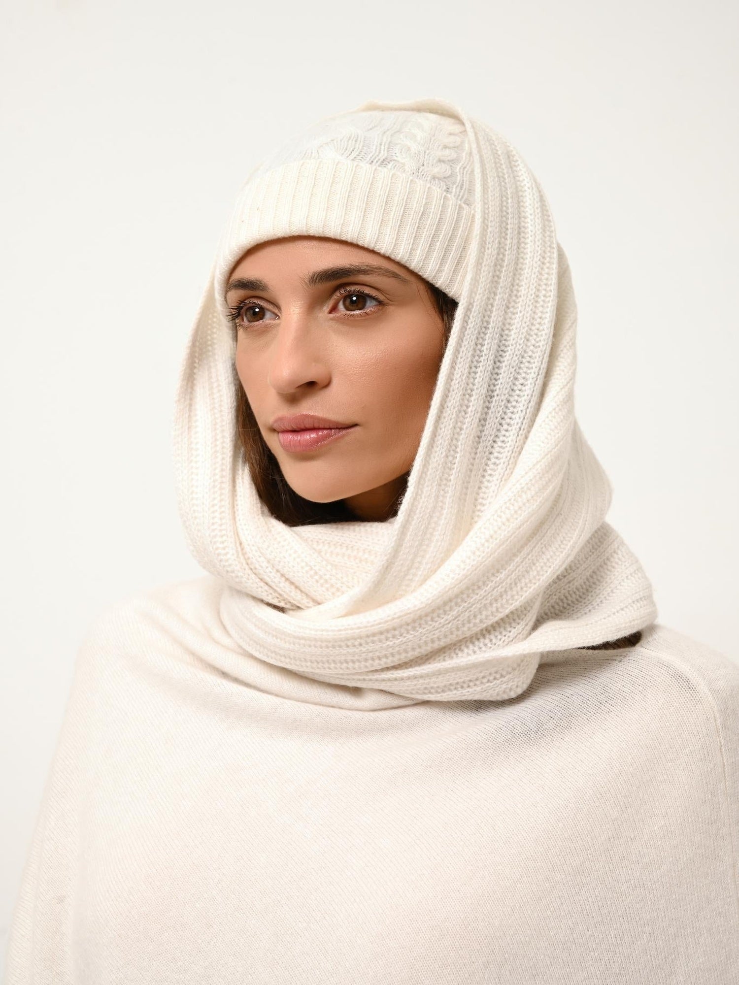 HUTTON tour de cou 4 fils ivoire