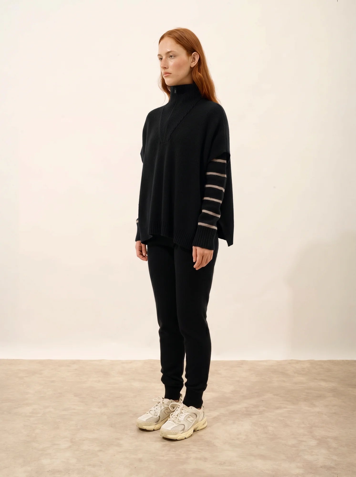 VIVIENNE Poncho Col Camionneur 4 Fils Noir