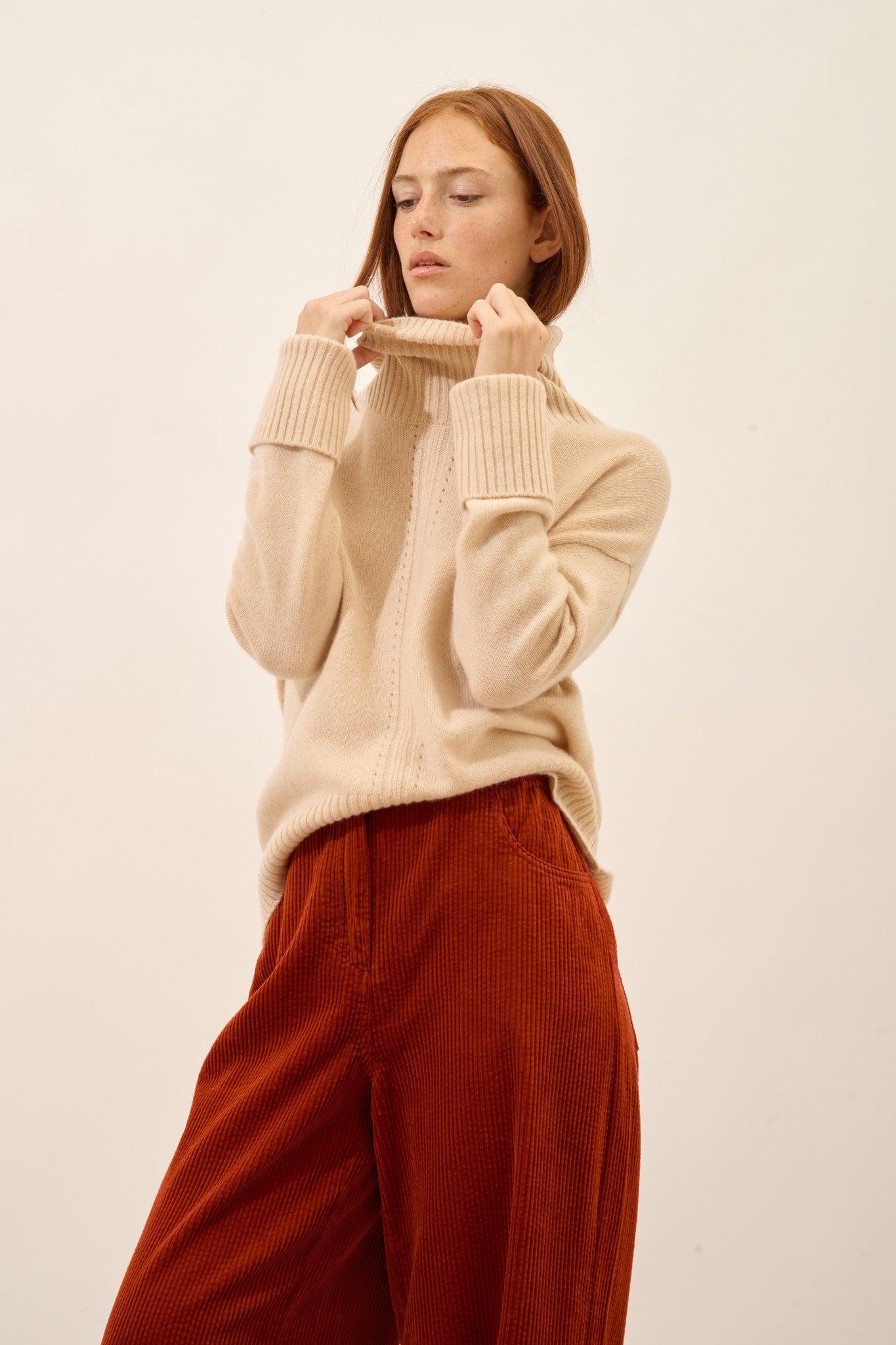 ilona pull col roulé sable 100% cachemire