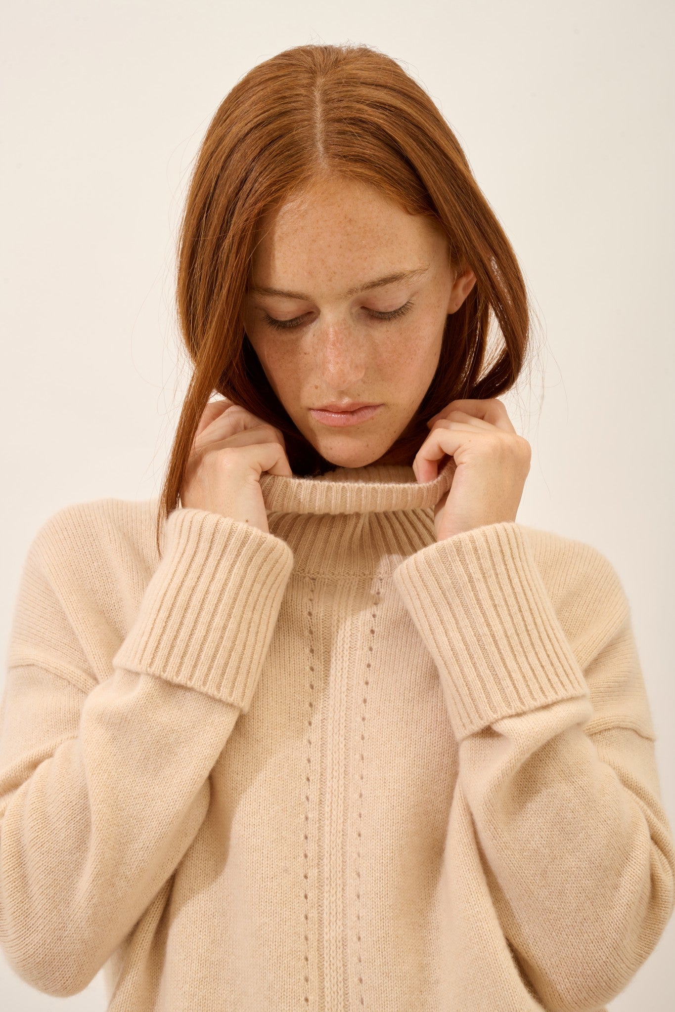 ilona pull col roulé sable 100% cachemire