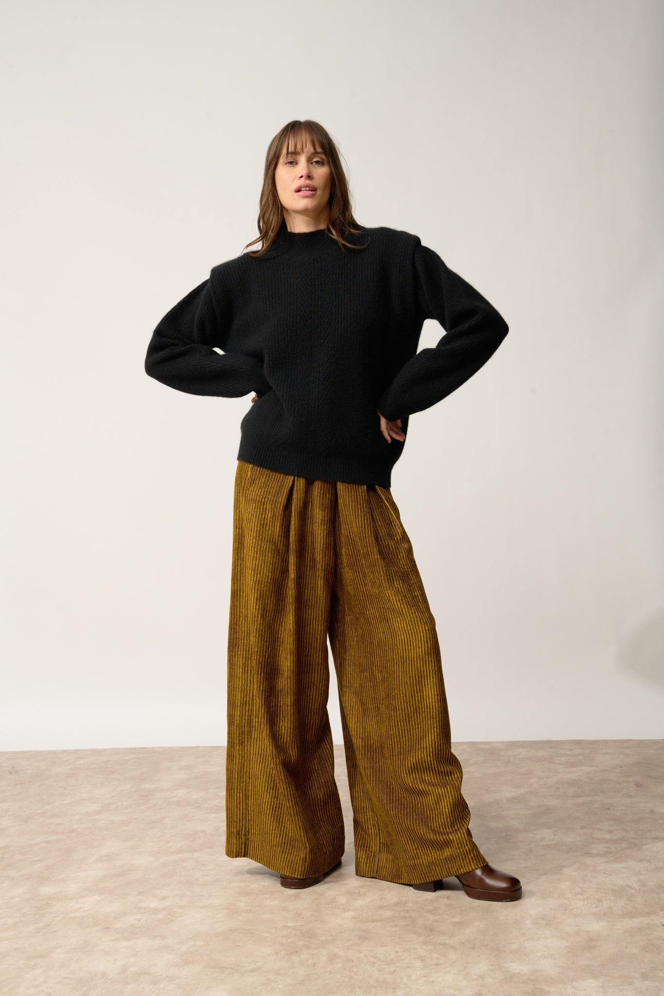 IQUITOS pull col montant noir