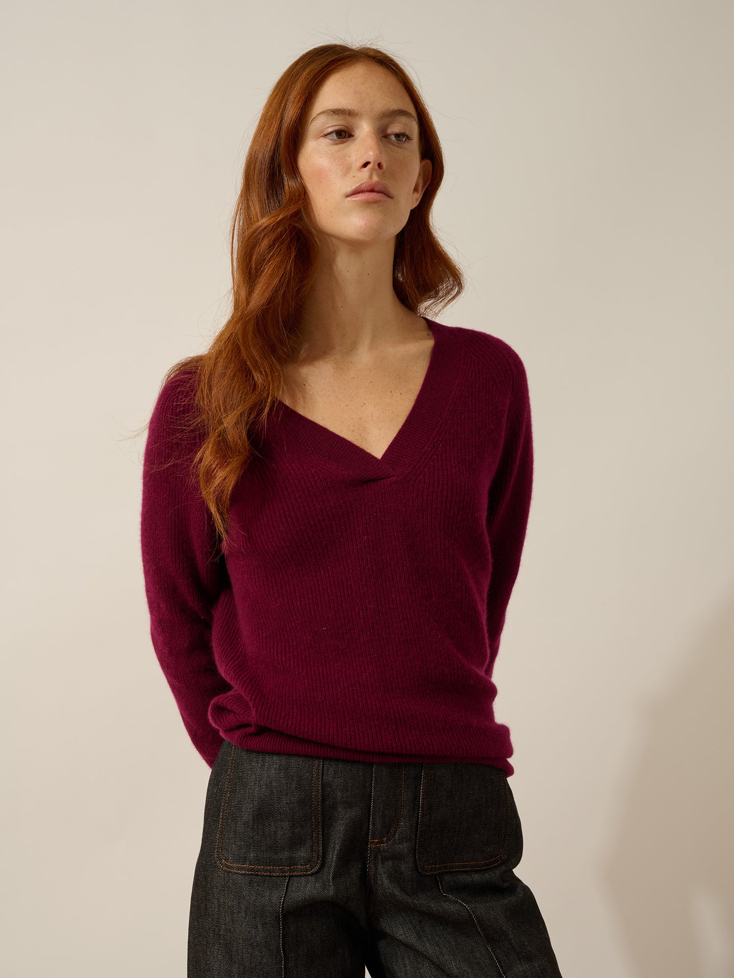 ISALUNE pull col v bordeaux