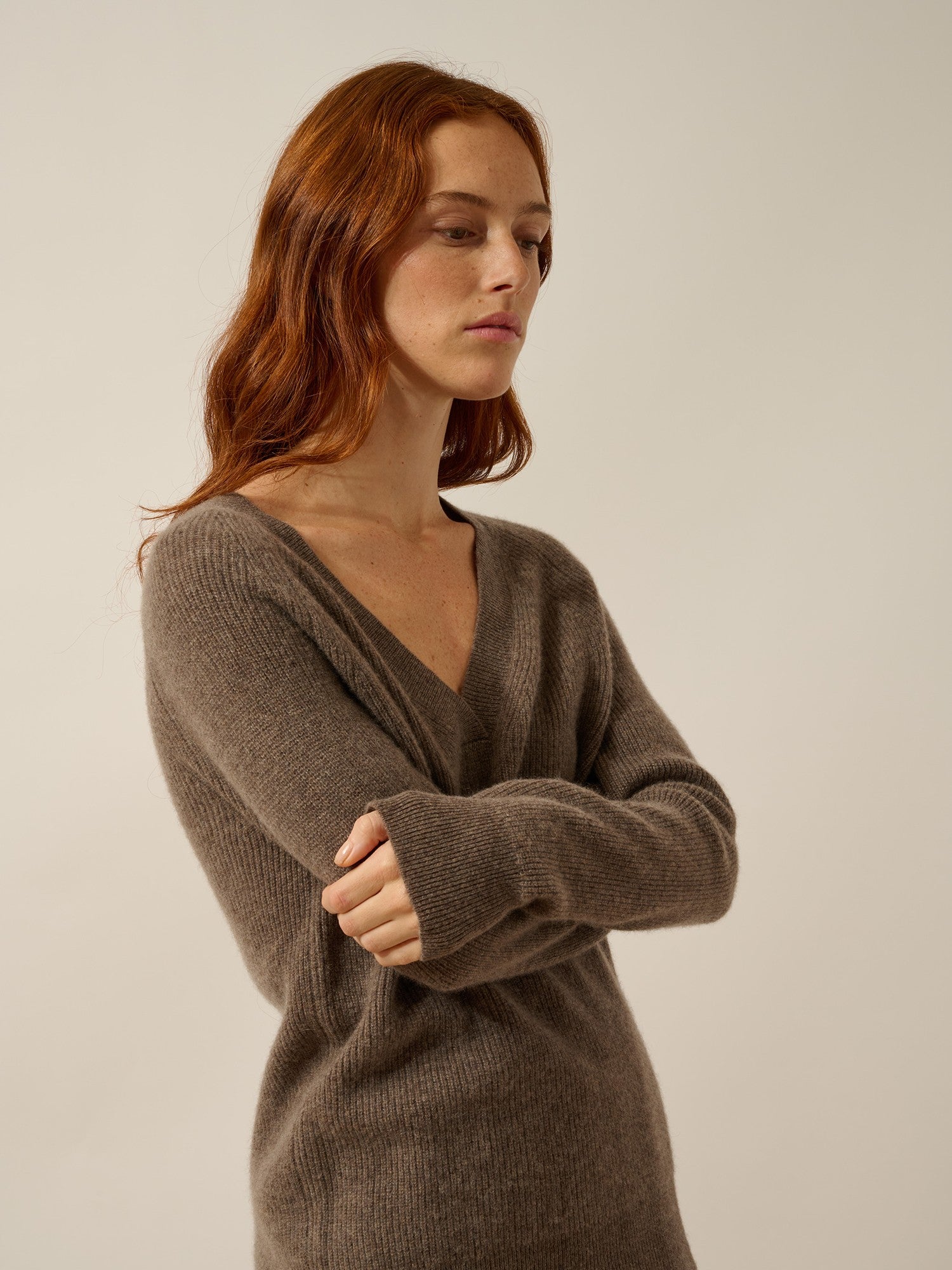 isalune pull col v taupe chiné