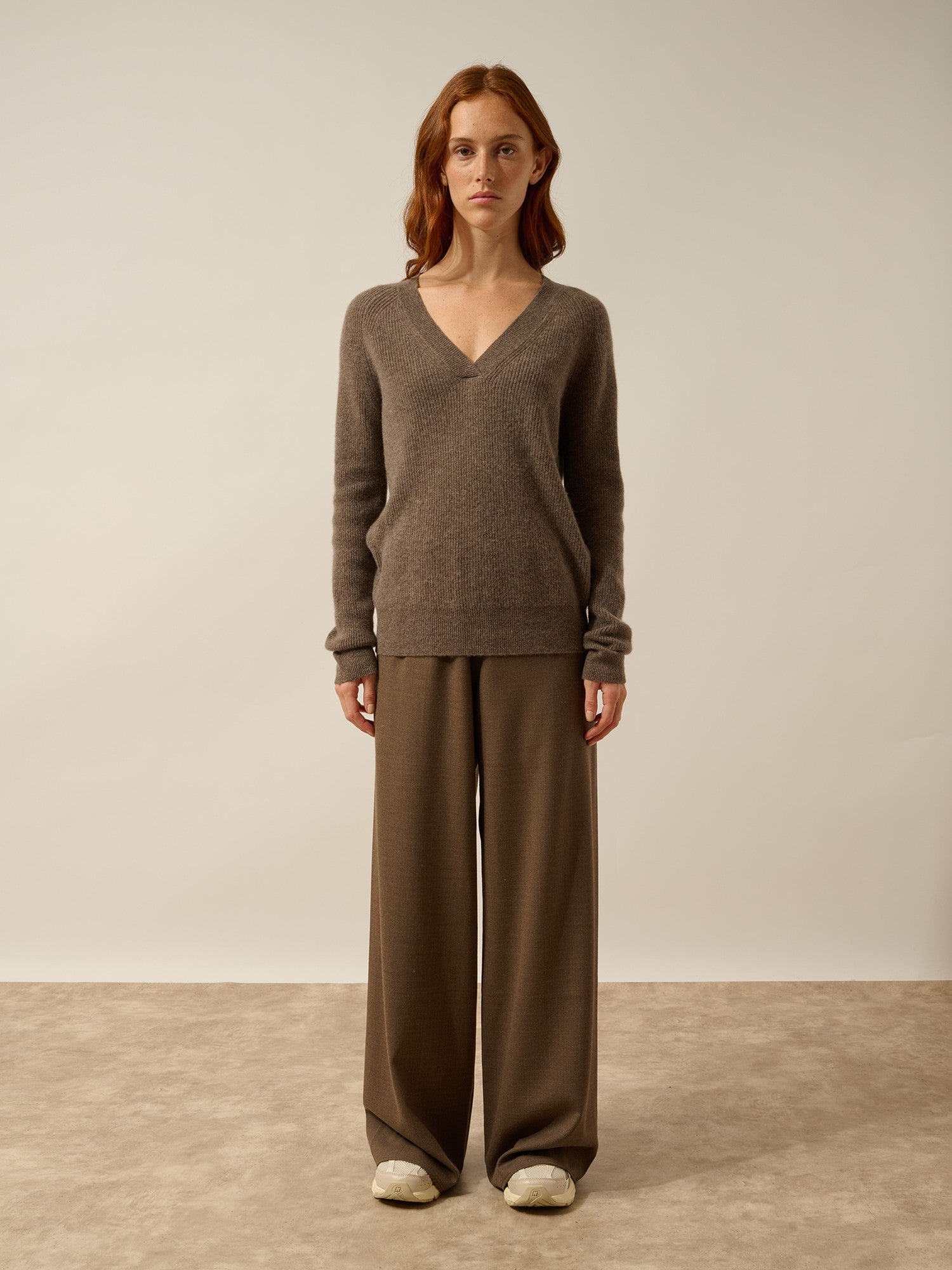 isalune pull col v taupe chiné