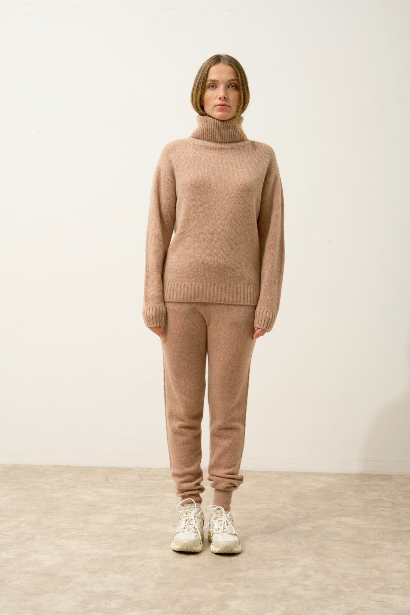 iseria pull col roulé 4 fils camel chiné 100% cachemire