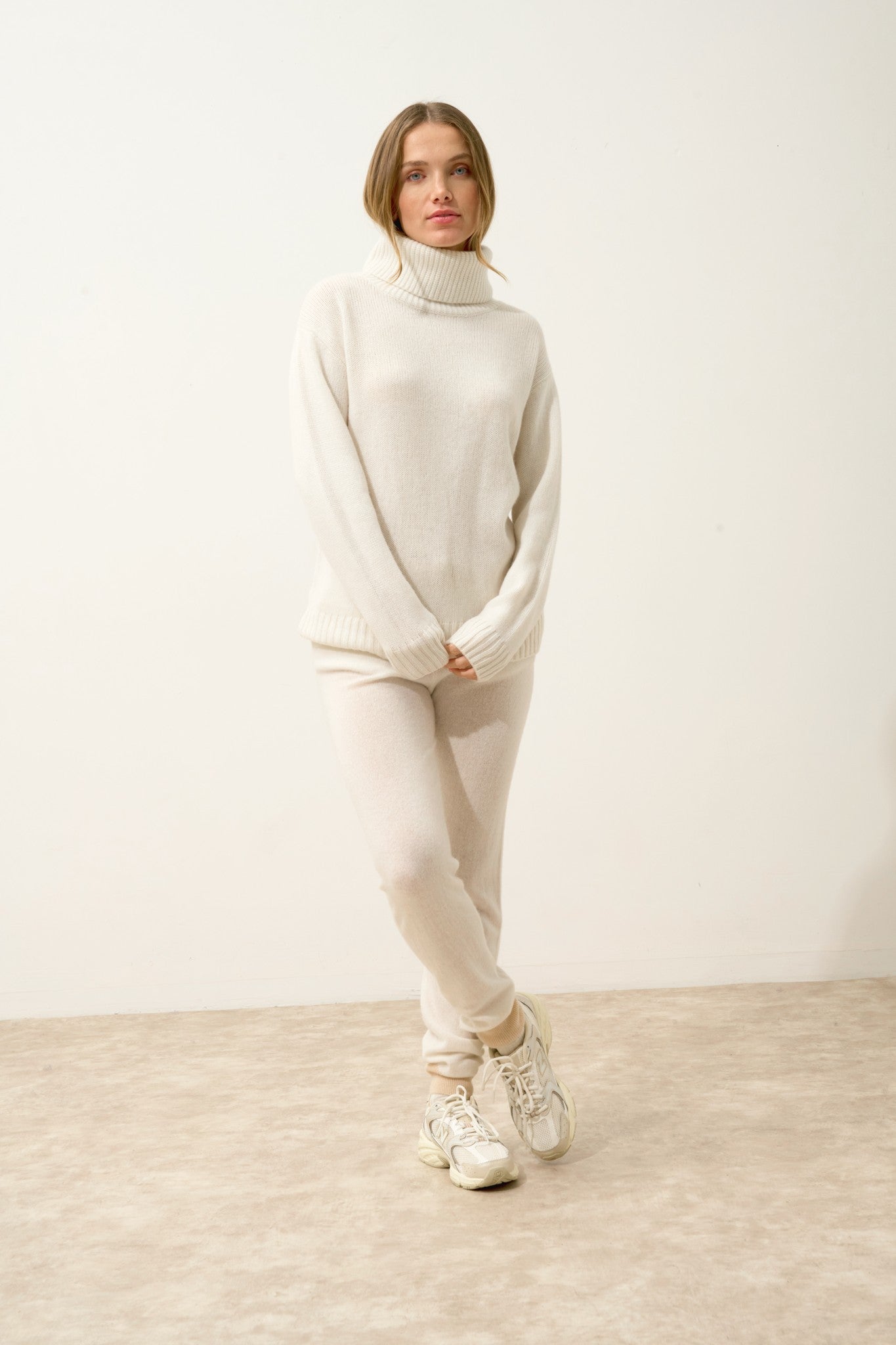 iseria pull col roulé 4 fils ivoire 100% cachemire