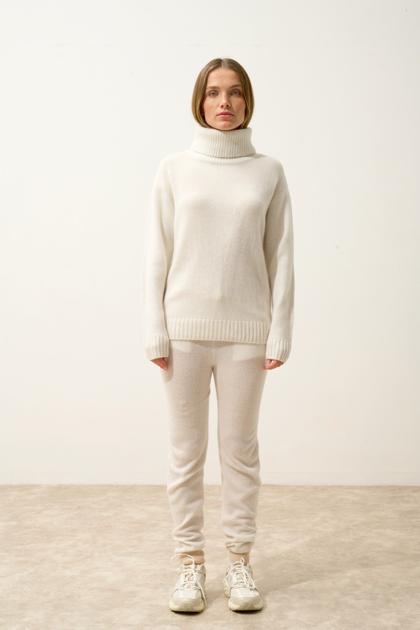 iseria pull col roulé 4 fils ivoire 100% cachemire