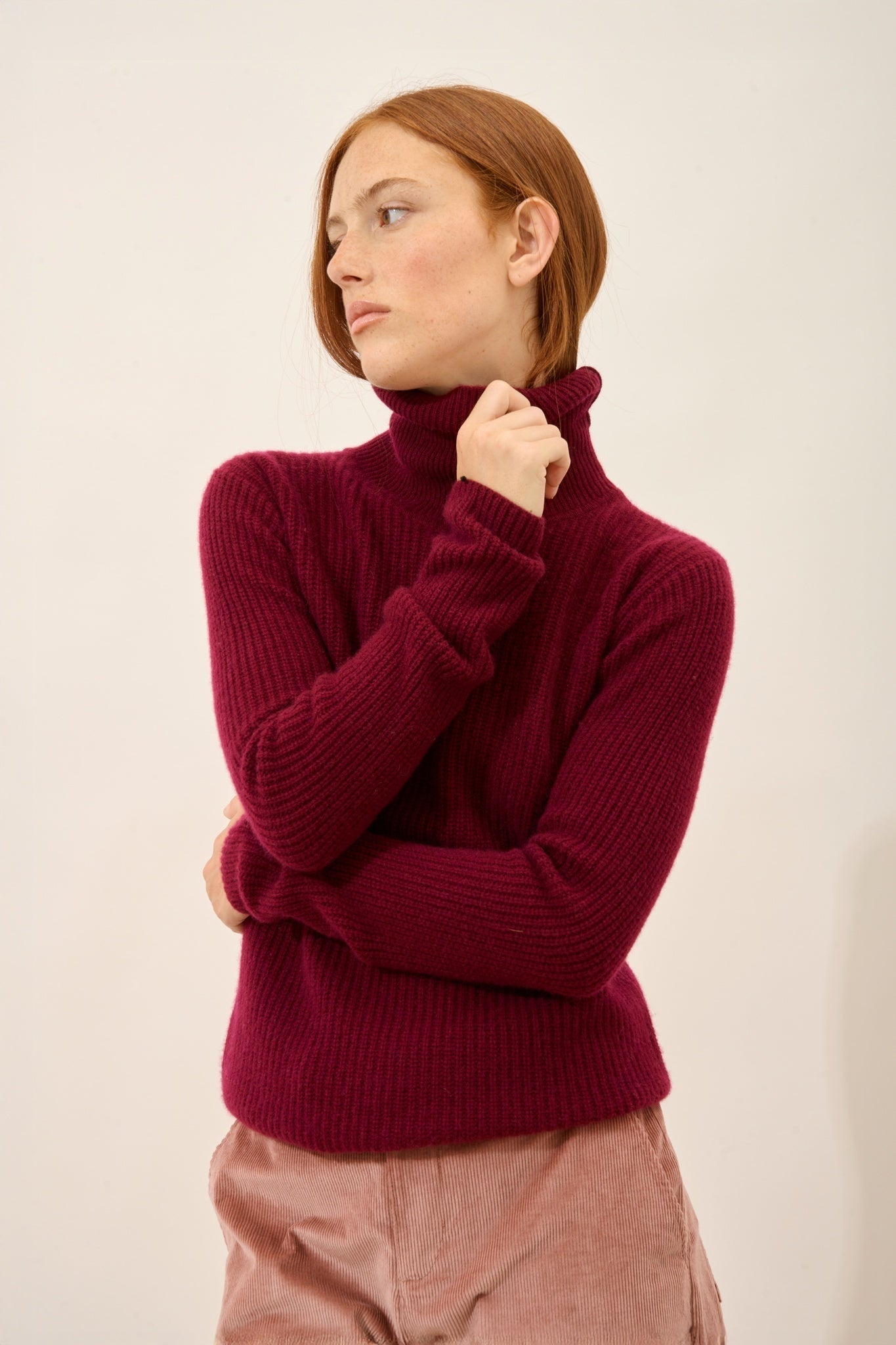 ISOLDE pull col roulé 4 fils bordeaux