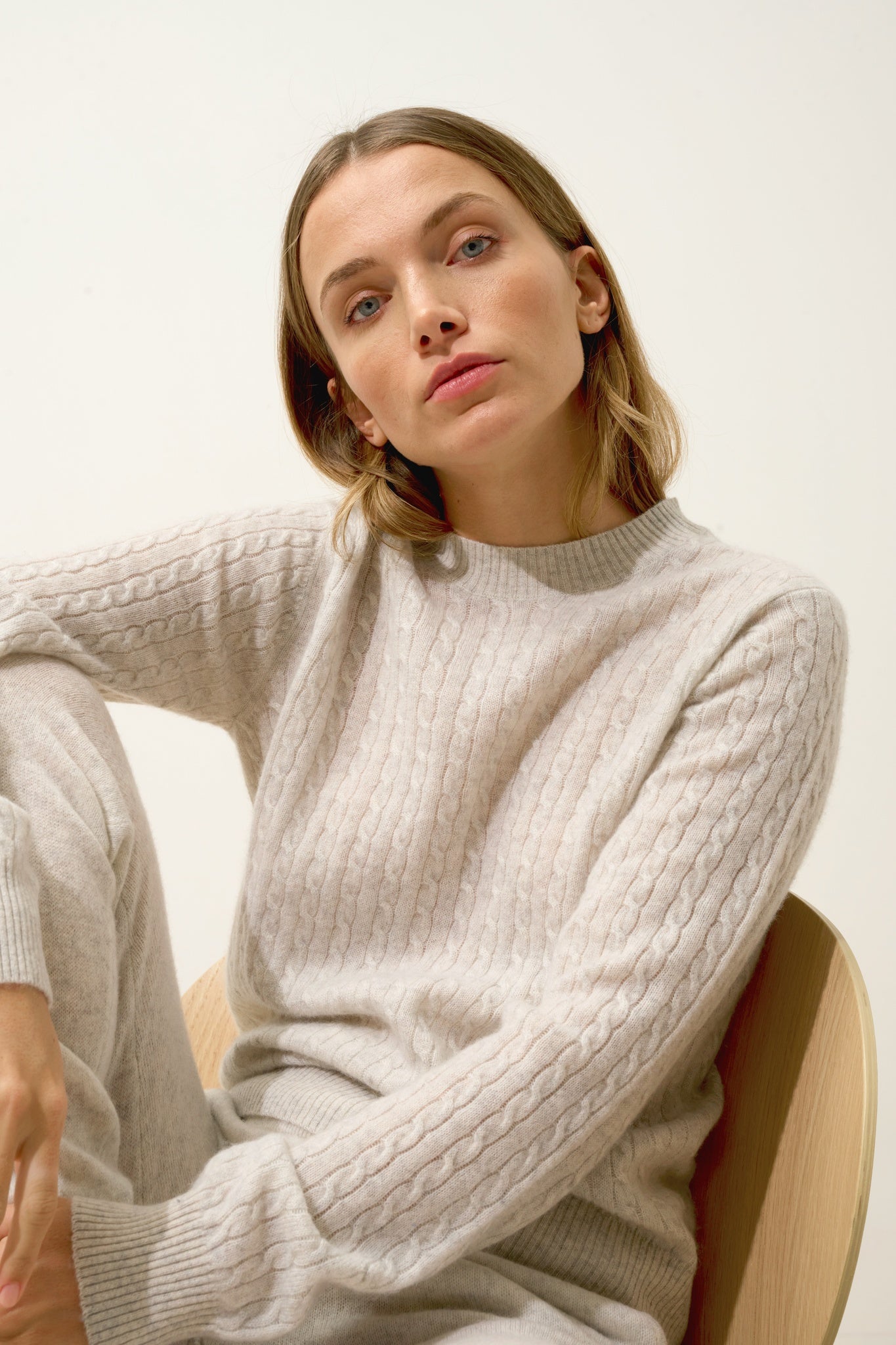 JADE pull col rond gris perle chiné