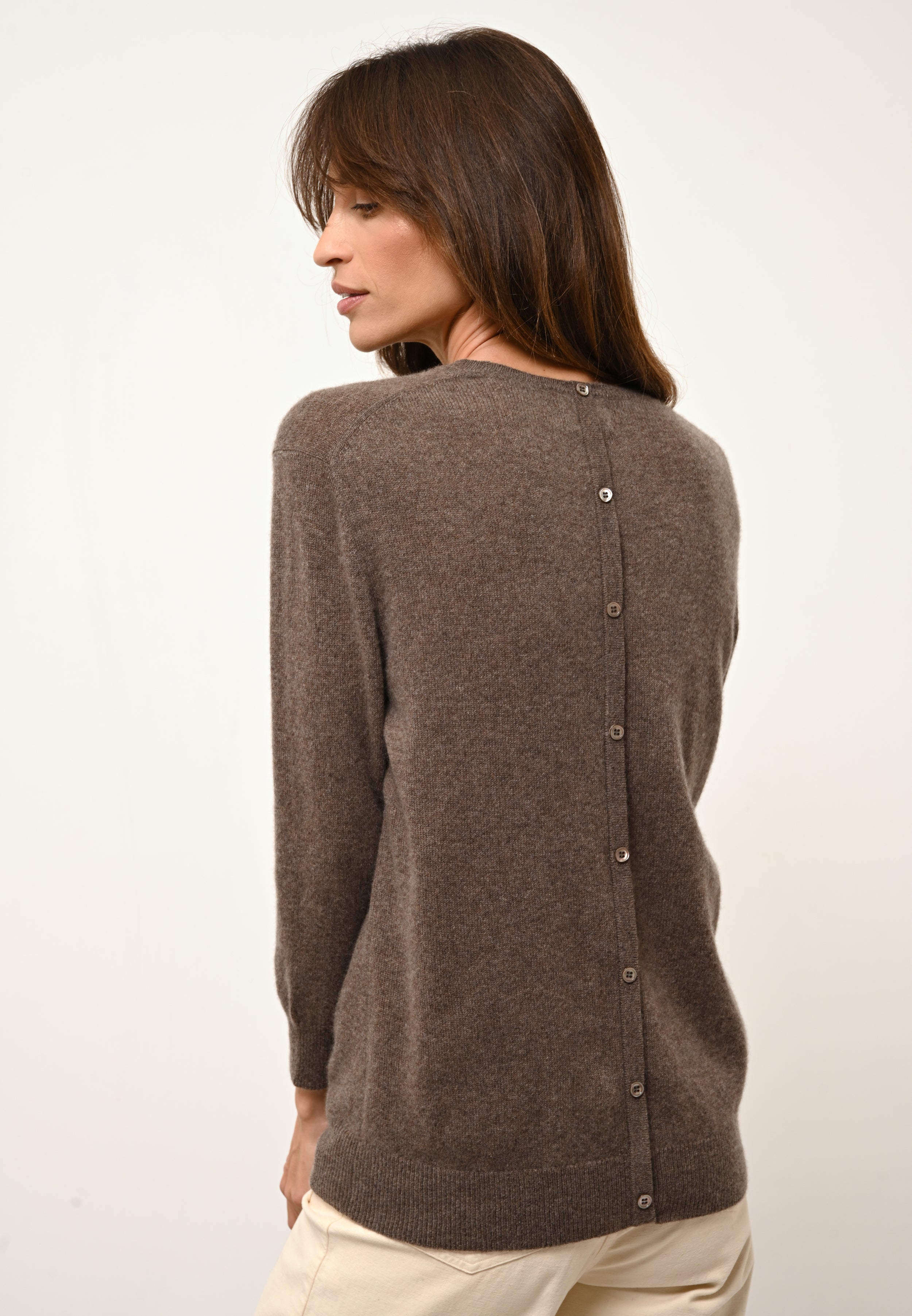 JANICE round neck sweater in heathered taupe