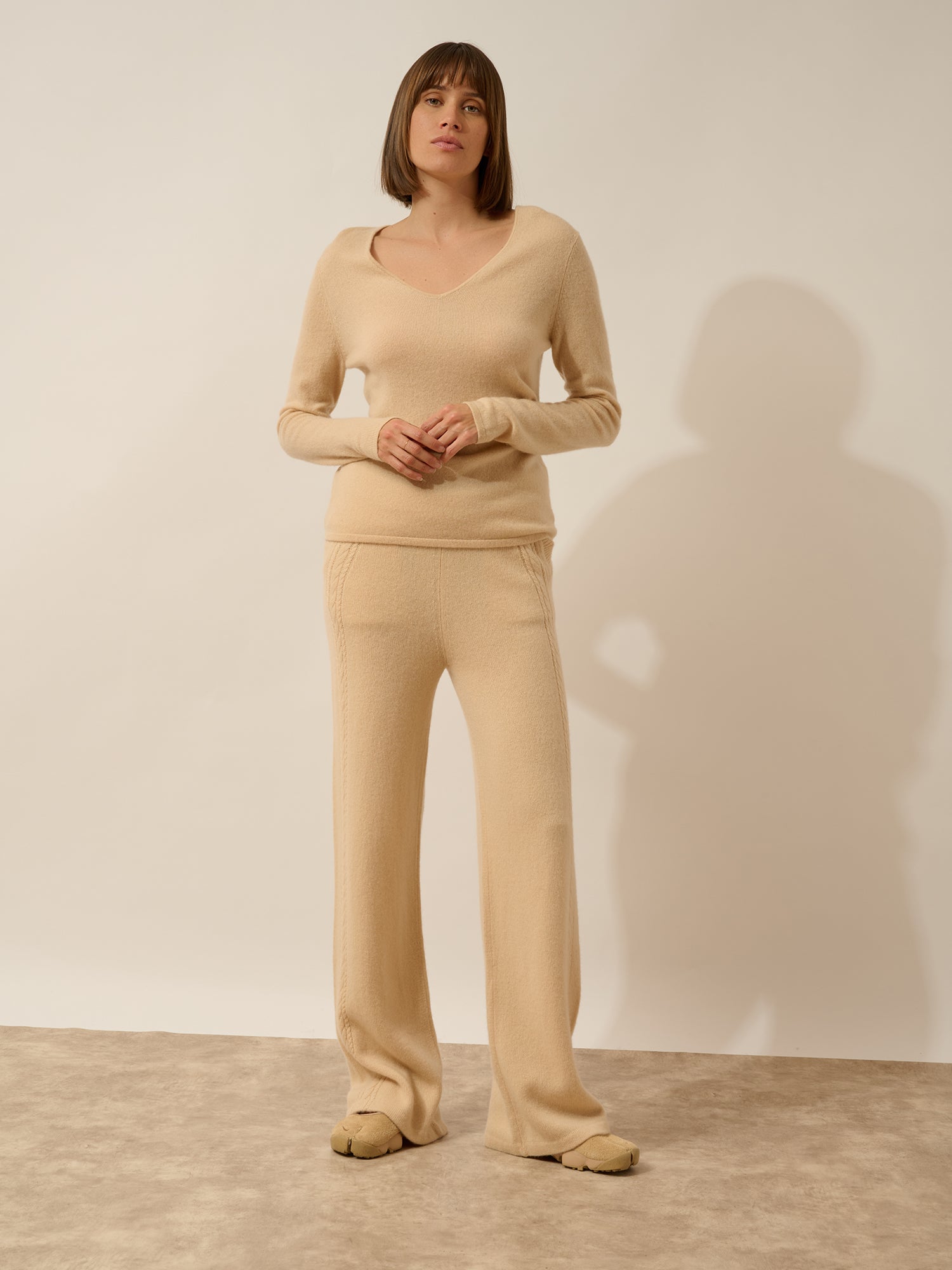 JOAN beige V-neck sweater