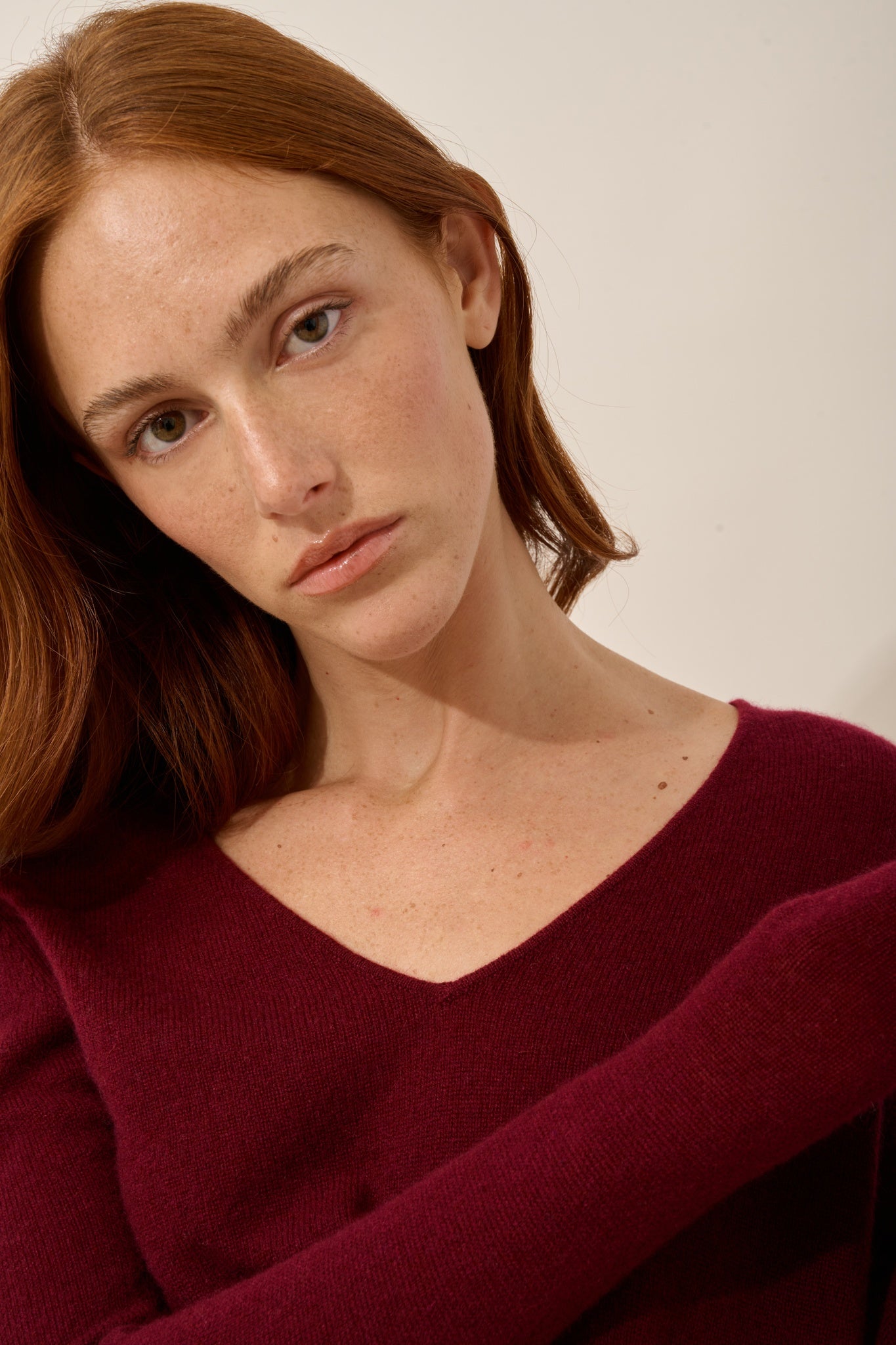 JOAN pull col v bordeaux