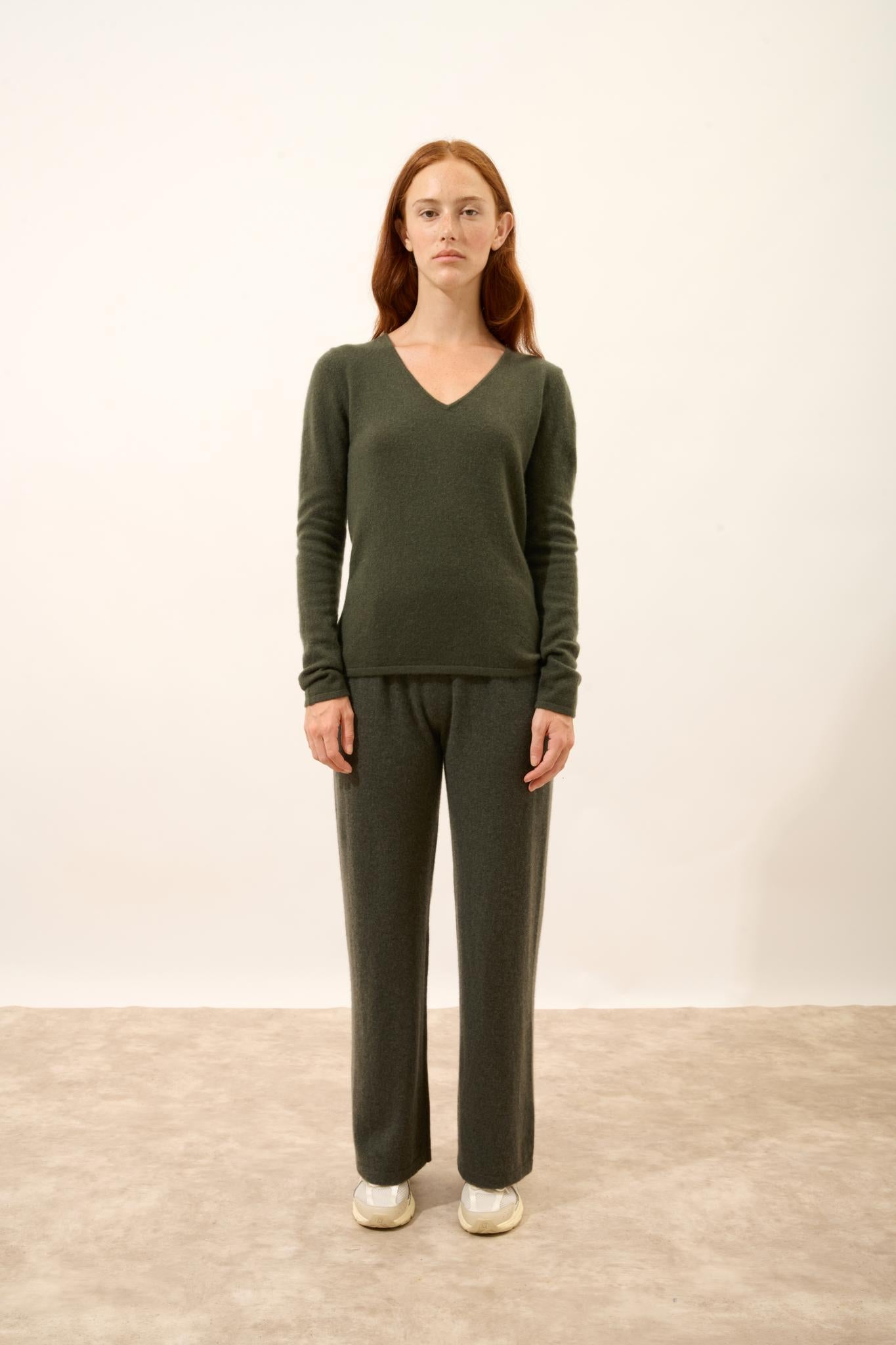 JOAN pull col v kaki