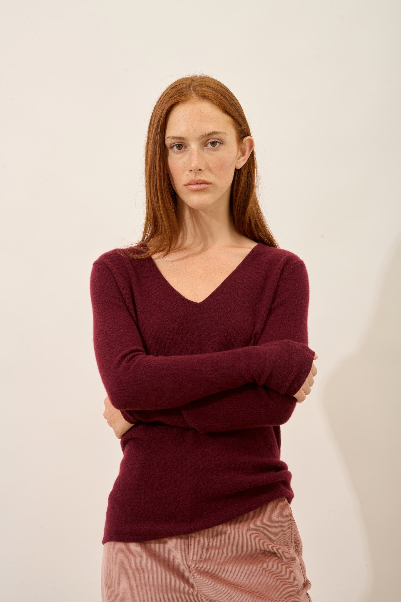 joan pull col v mûre 100% cachemire