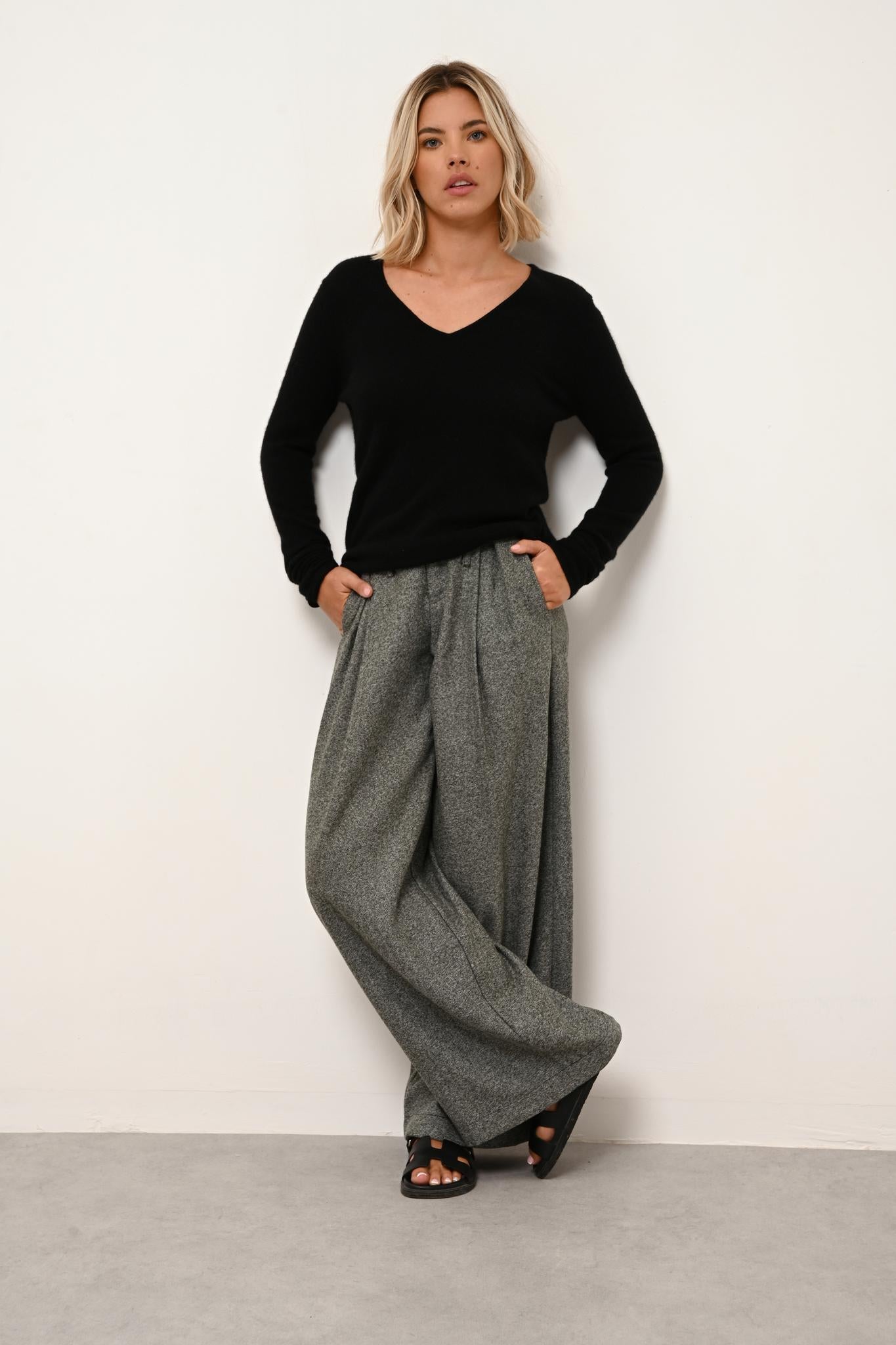 JOAN pull col v noir