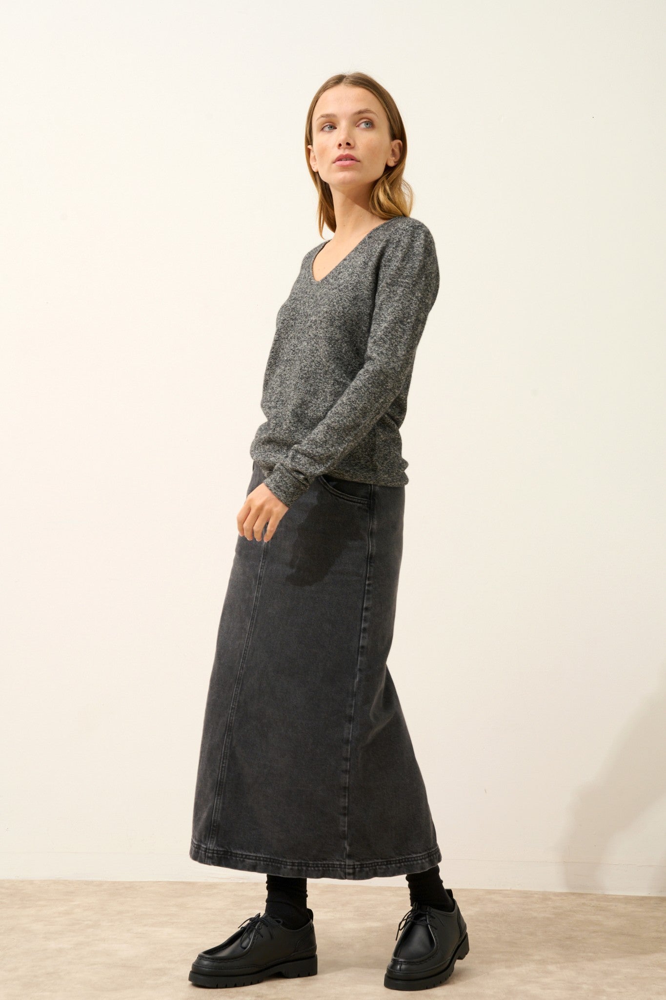 joan pull col v noir/blanc