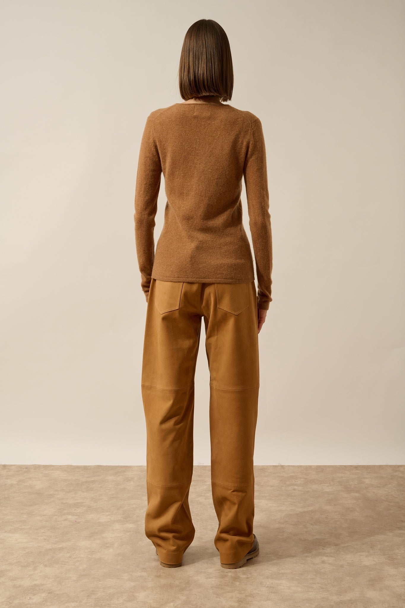 JOAN pull col v noisette