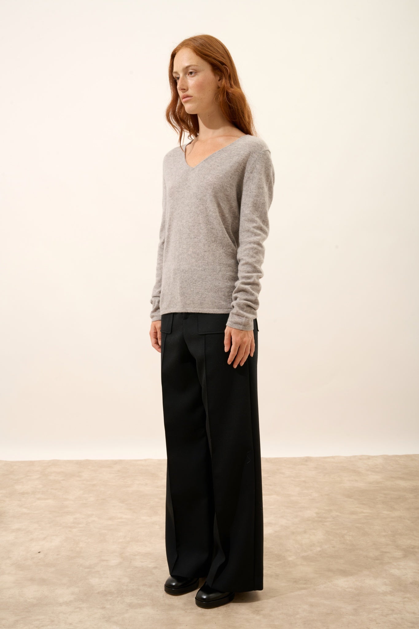 JOAN cloudy v-neck sweater