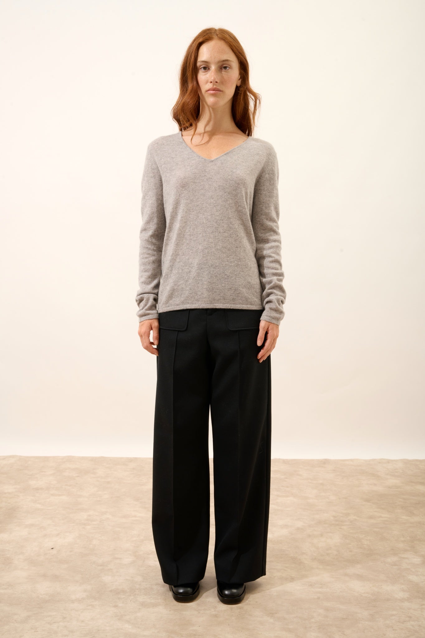 JOAN cloudy v-neck sweater