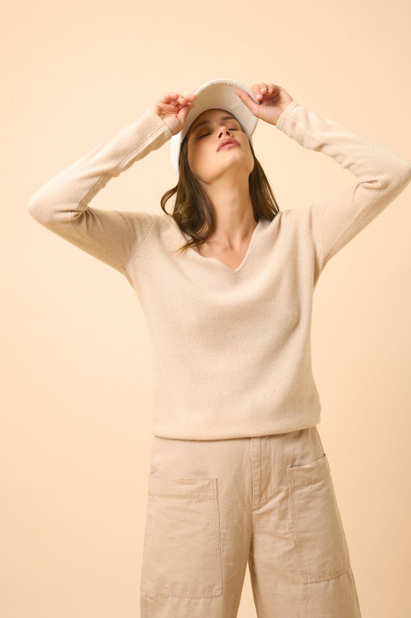 JOAN pull col v nude