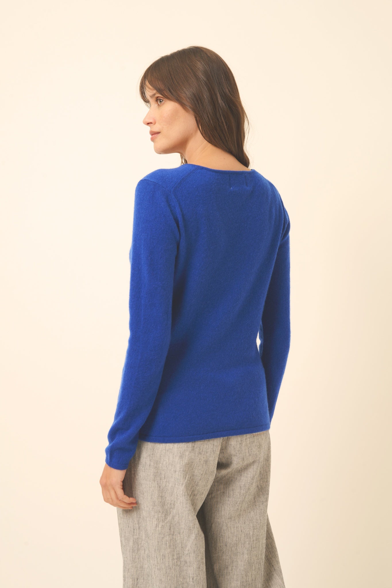 JOAN pull col v outremer