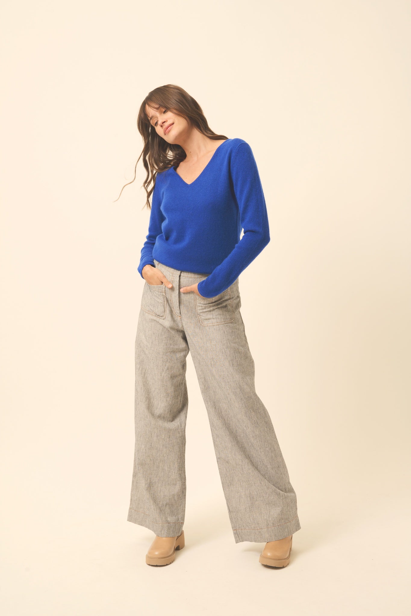 JOAN pull col v outremer