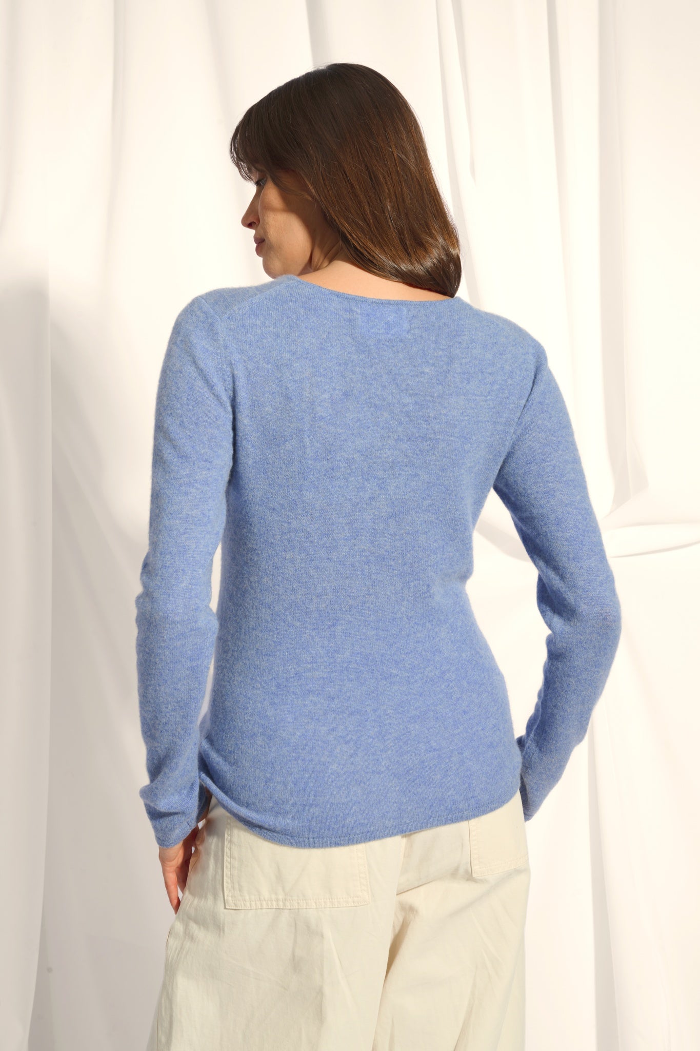 JOAN pull col v sky chiné