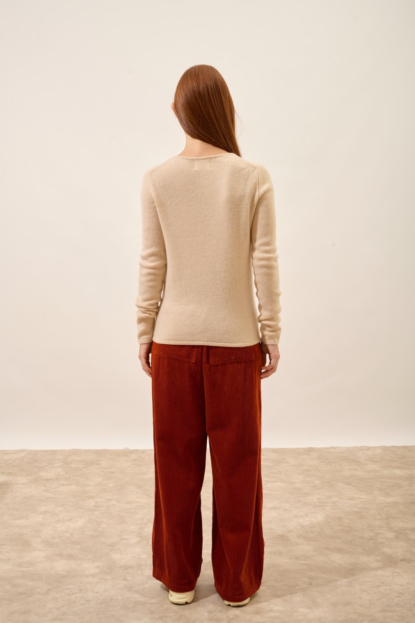 JOYCE round-neck sweater sand