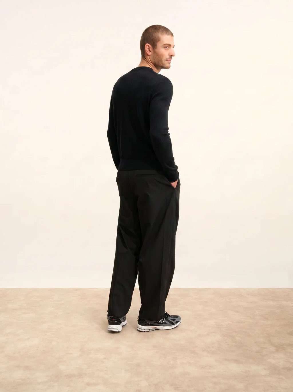HOWARD pull col rond noir