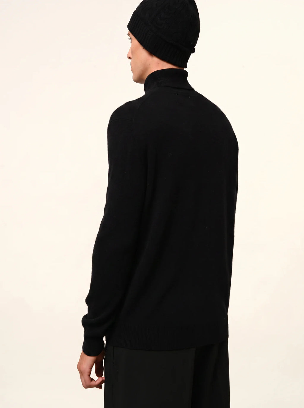 CONNOR pull col roulé noir