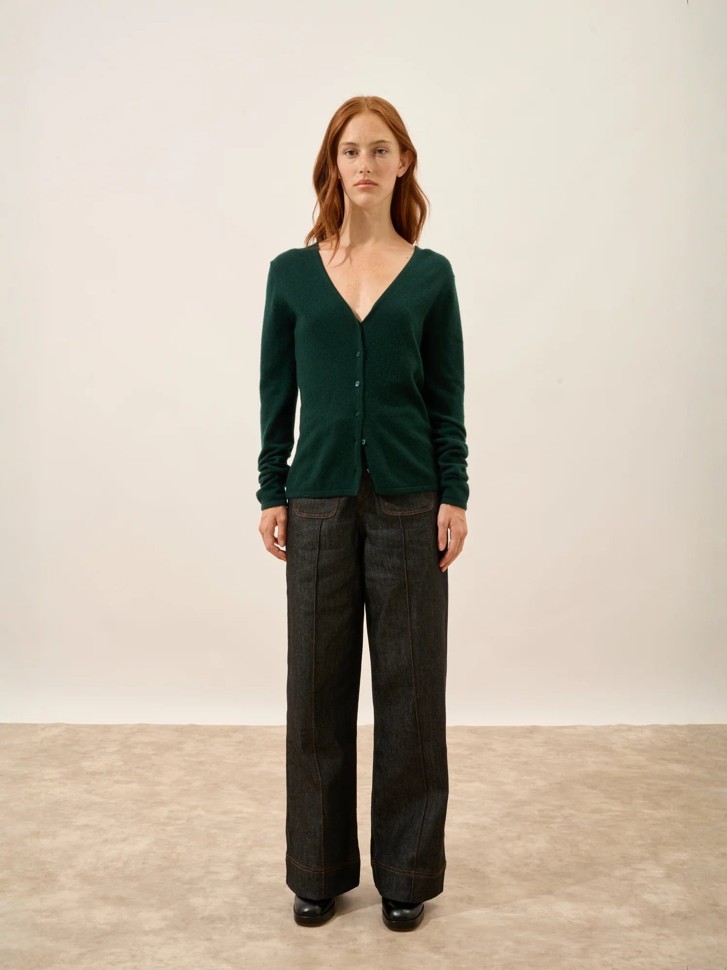 NORMA strickjacke v-ausschnitt zypresse