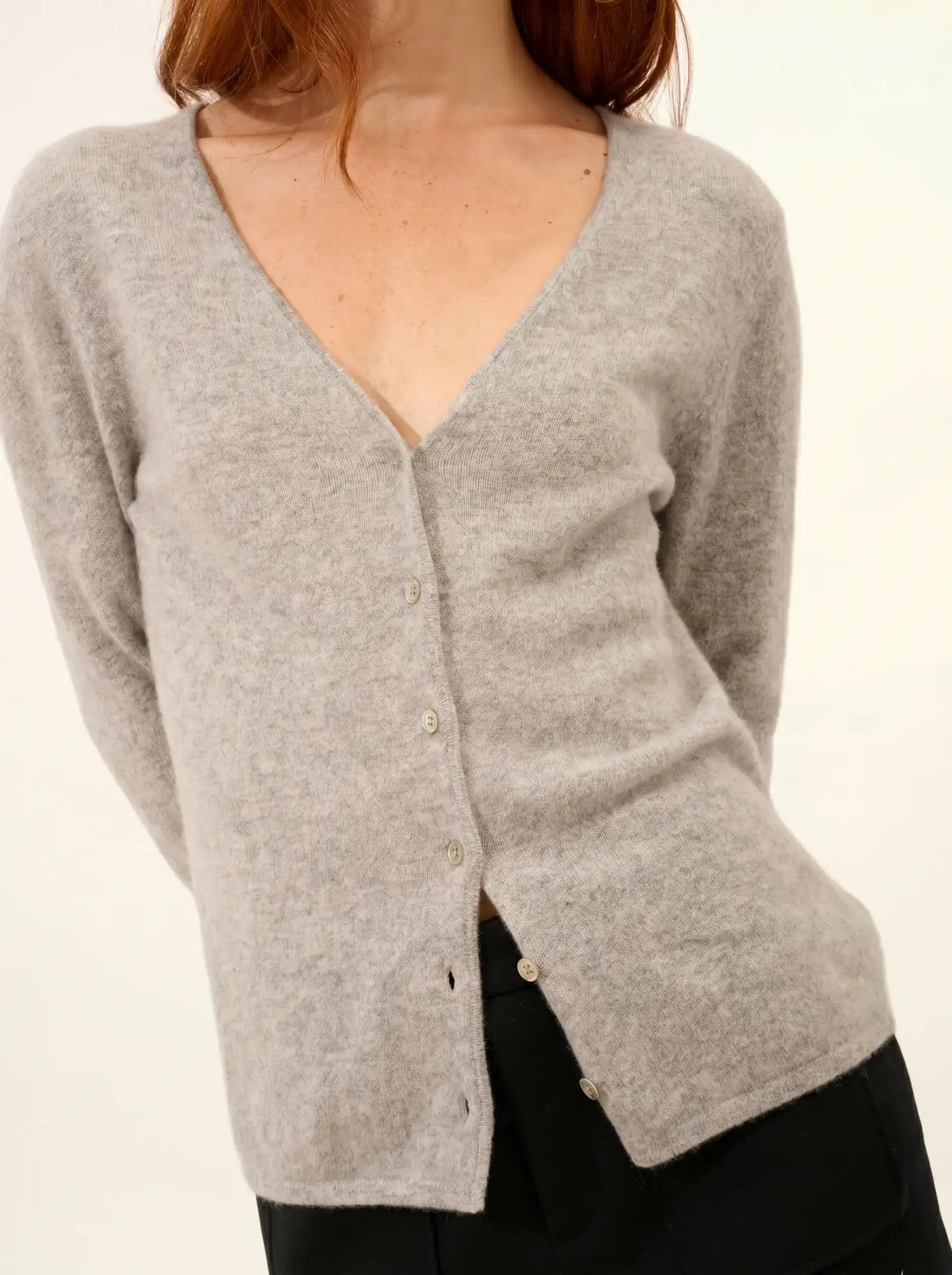 NORMA strickjacke v-ausschnitt wolke meliert