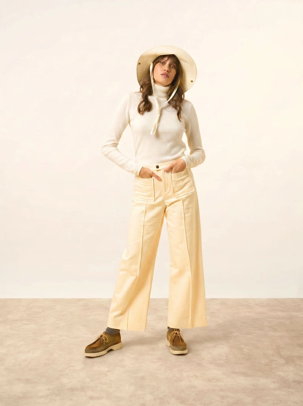 AVA pull col roulé neige