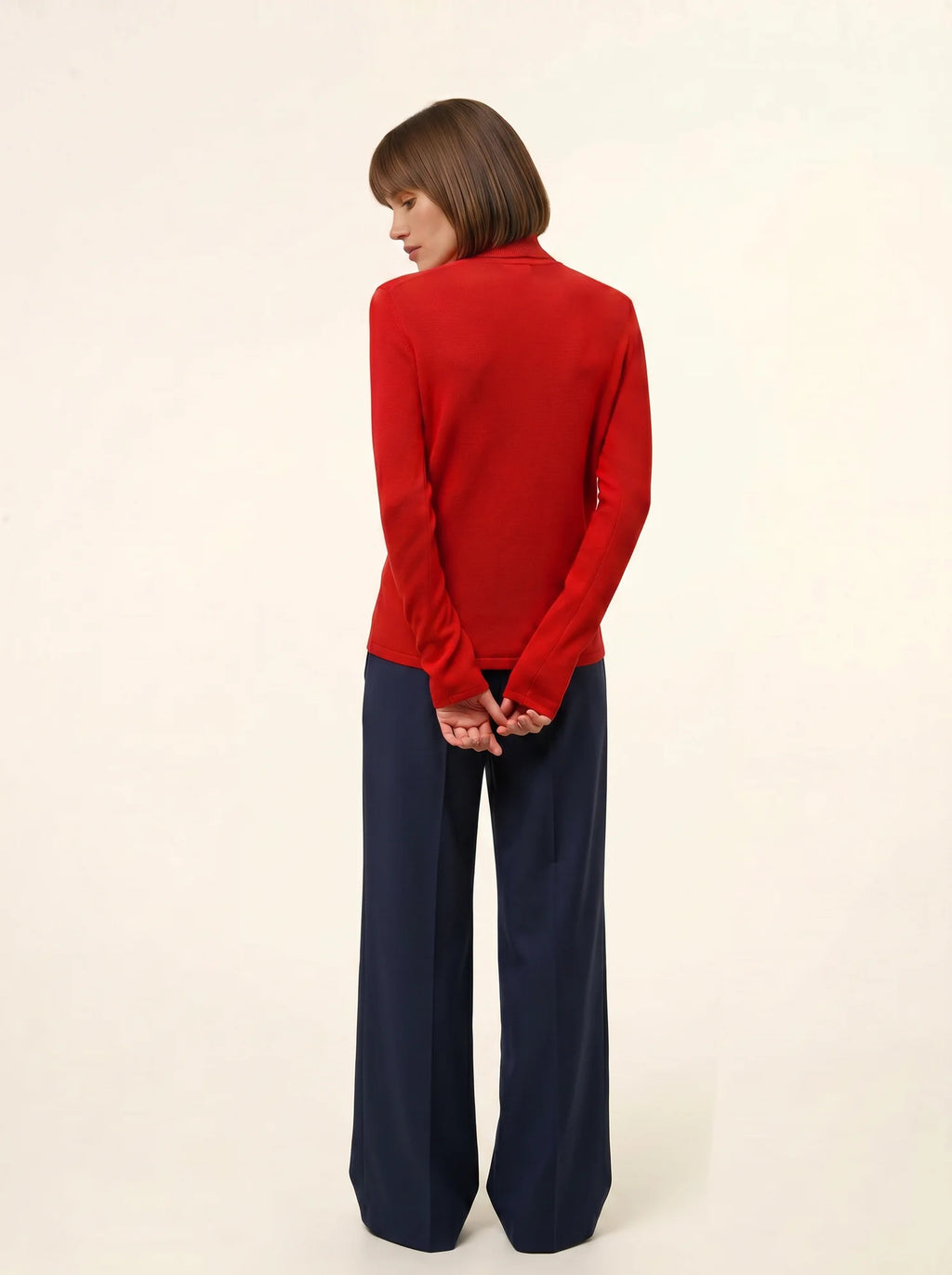 AVA pull col roulé rouge