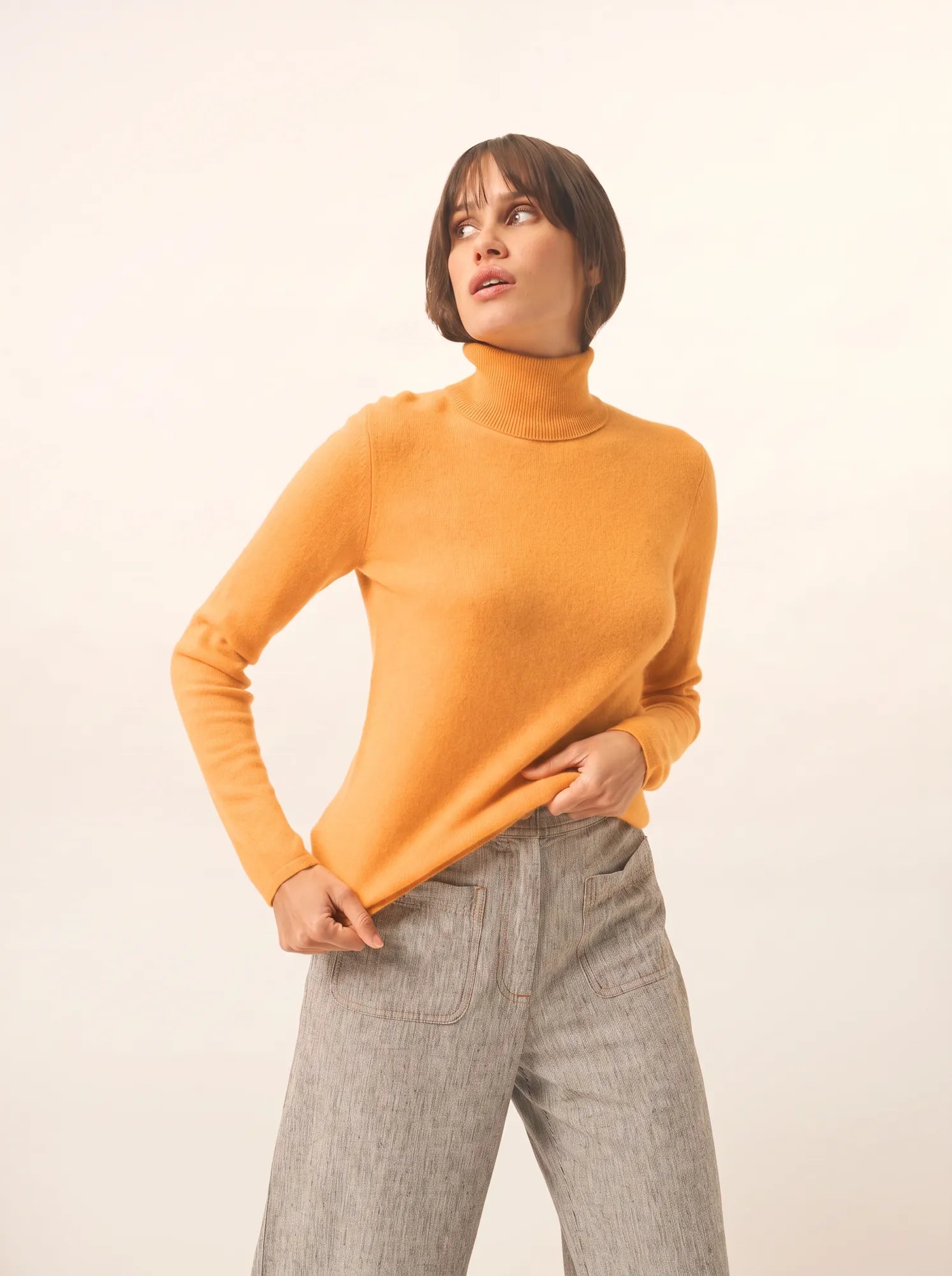 AVA pullover rollkragen curcuma