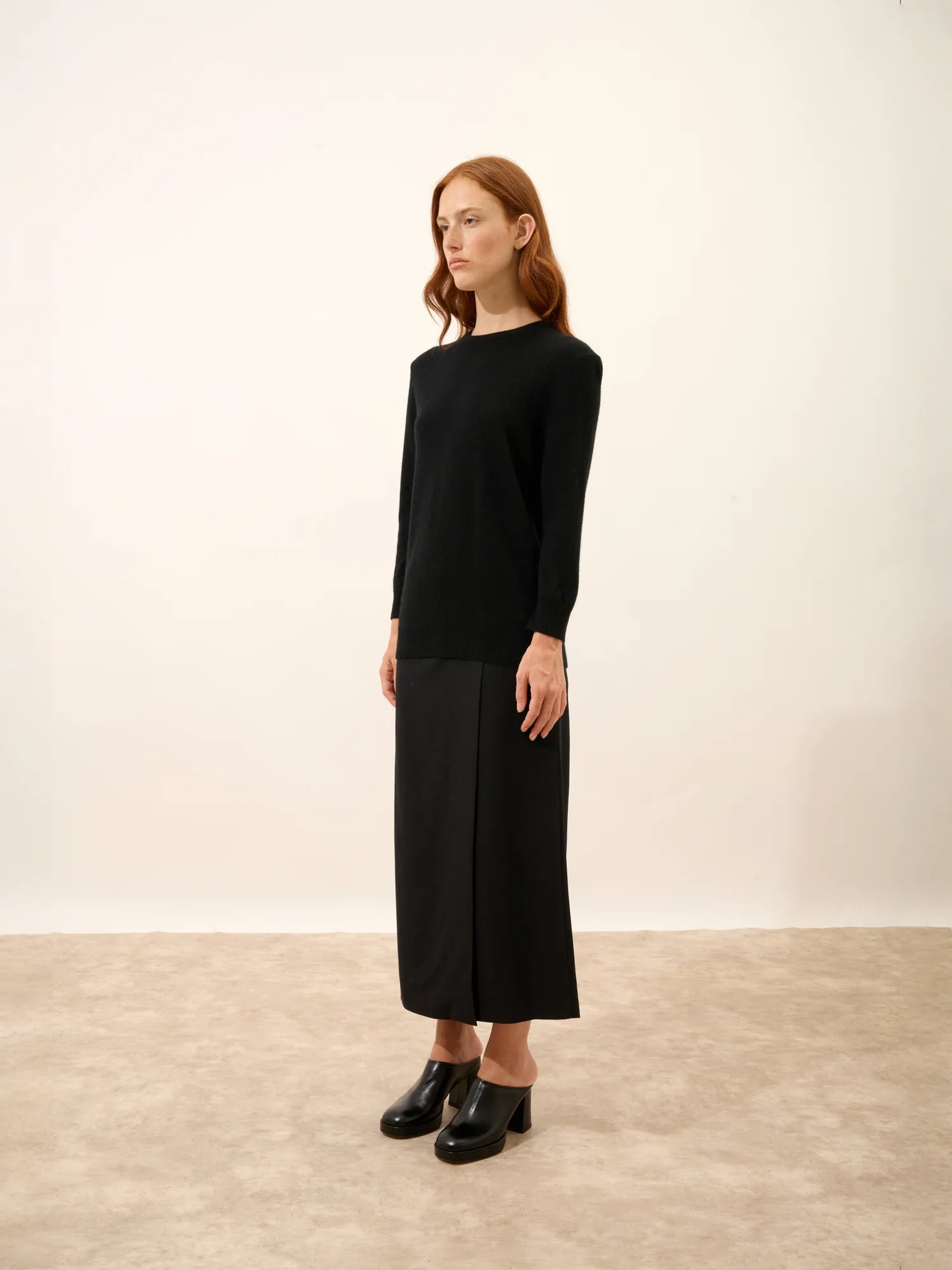 JANICE pullover rundhalsausschnitt geknöpft hinten schwarz