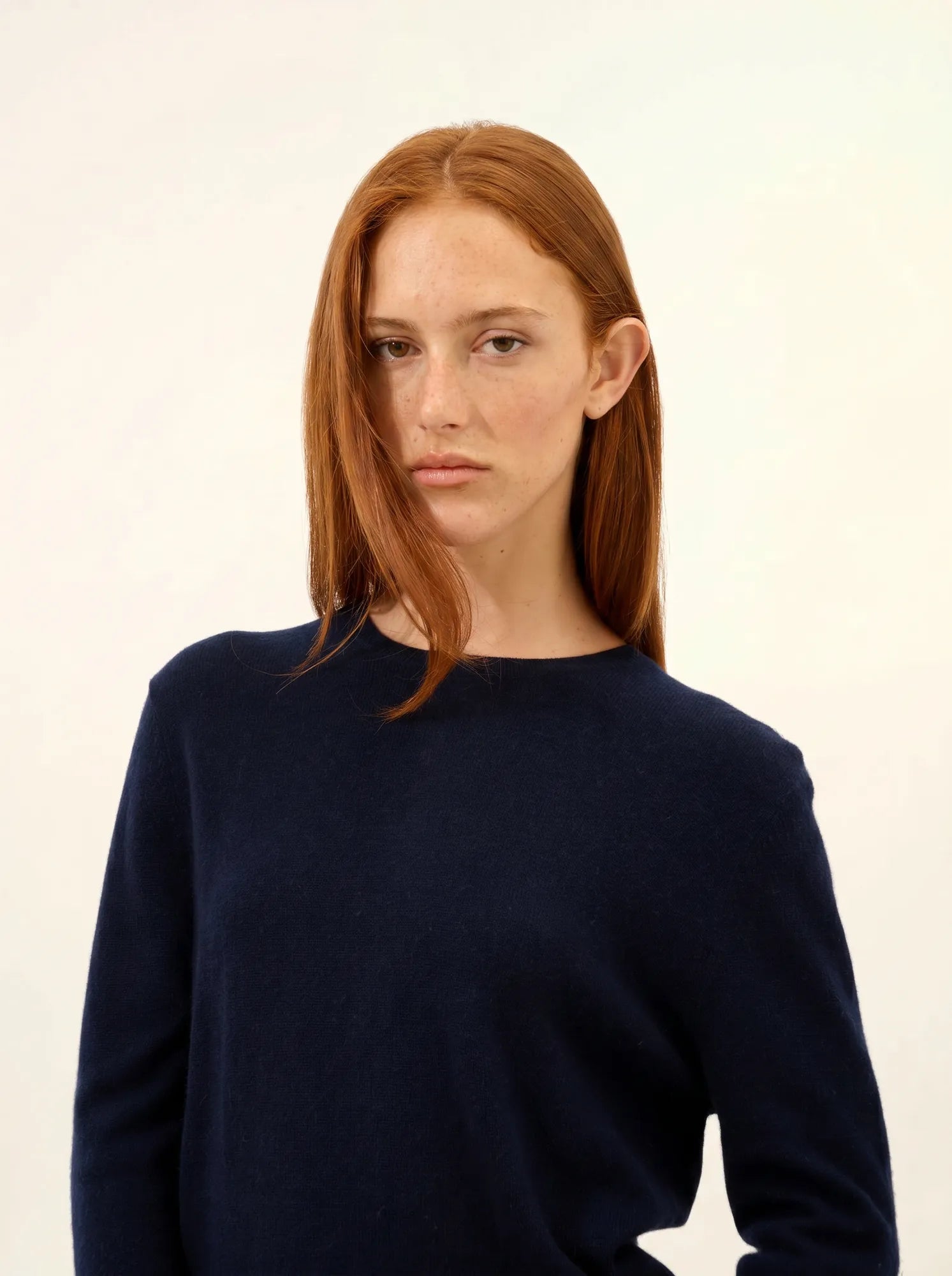 JANICE pull col rond boutonné dos bleu marine