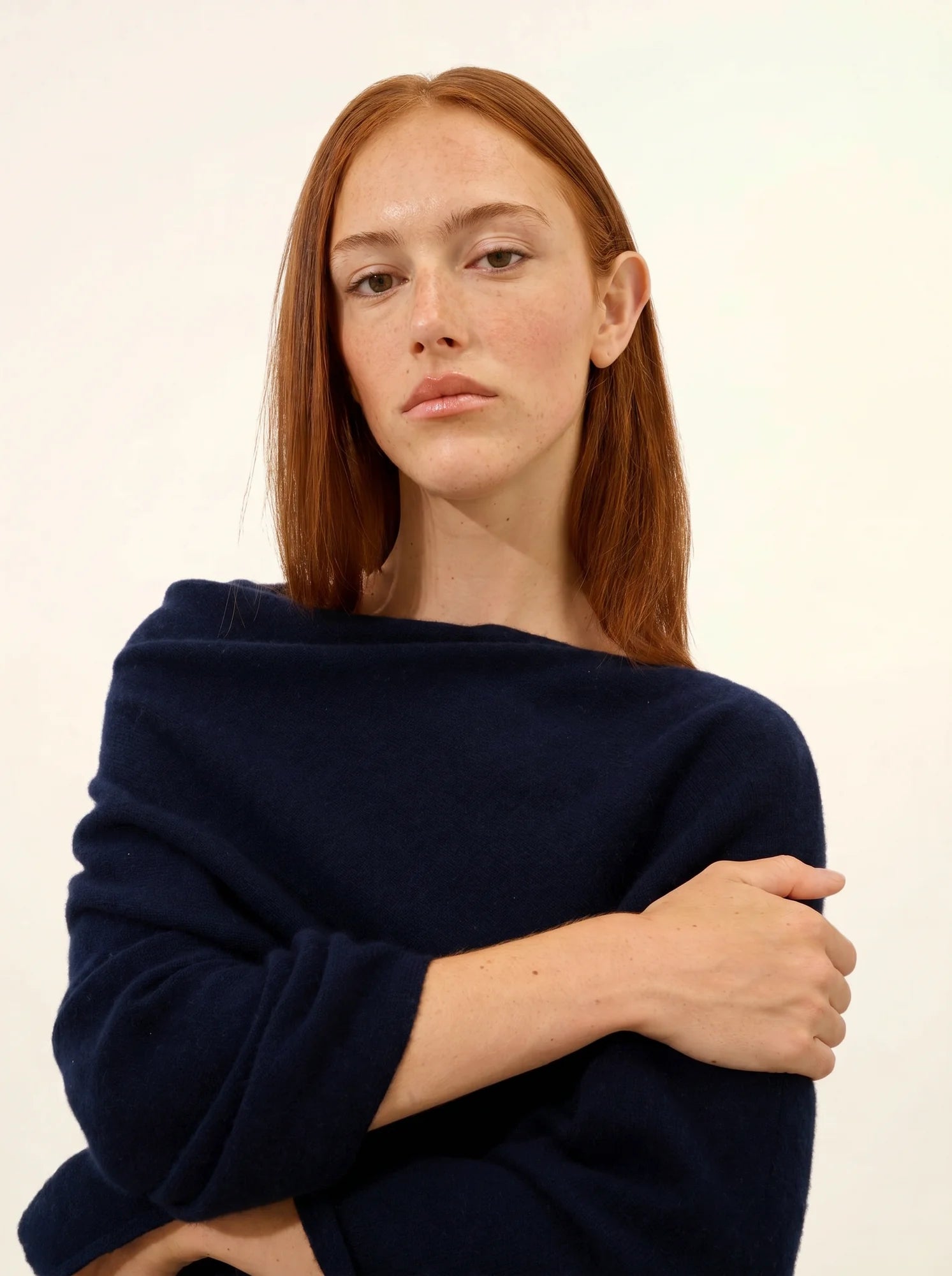 MEREDITH poncho bleu marine