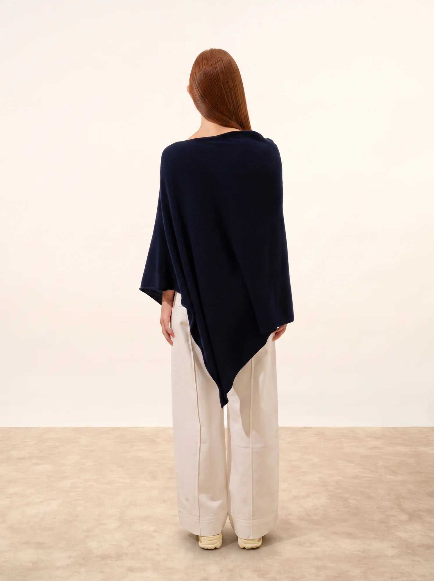 MEREDITH poncho bleu marine