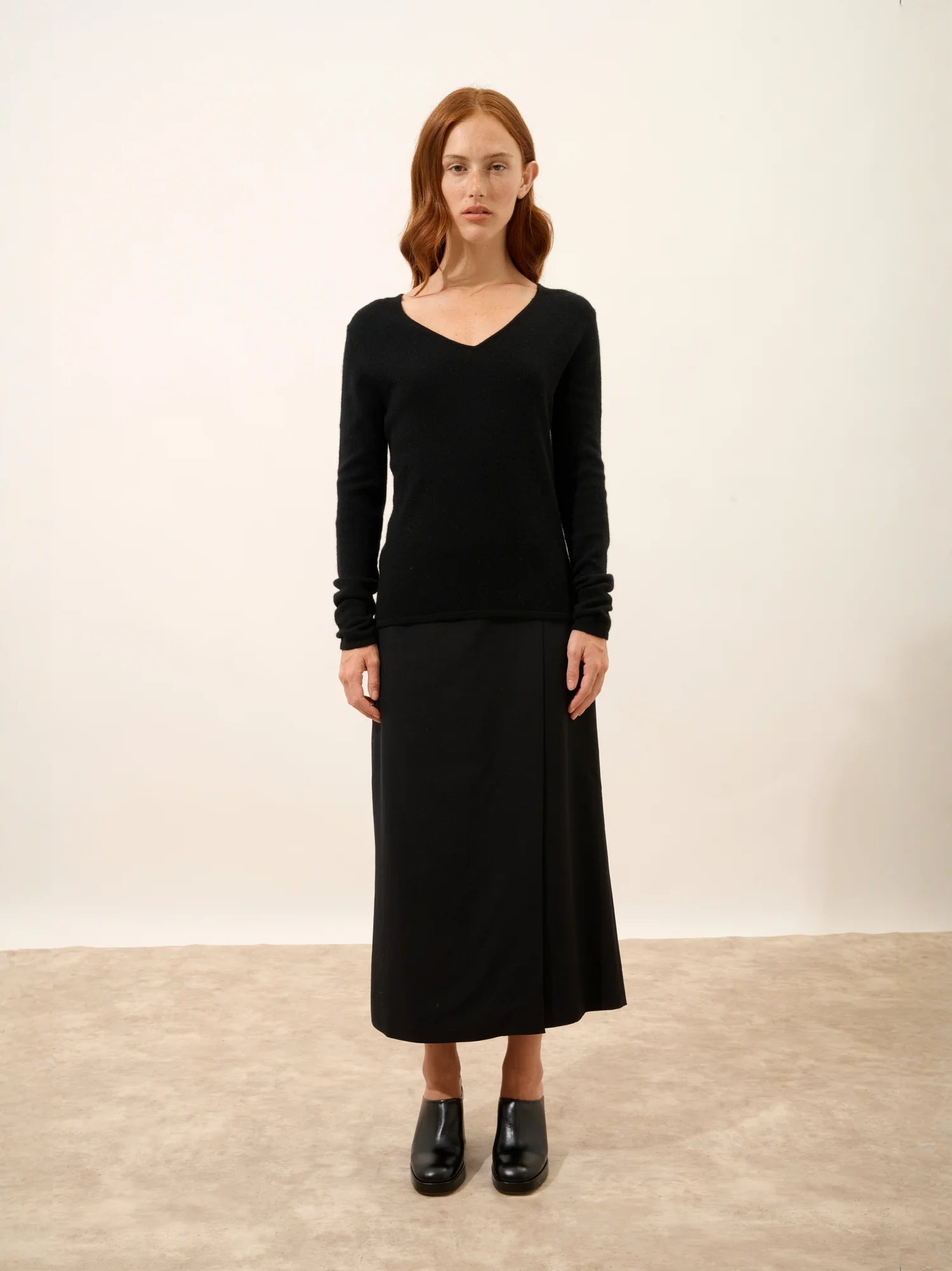 JOAN pull col V noir